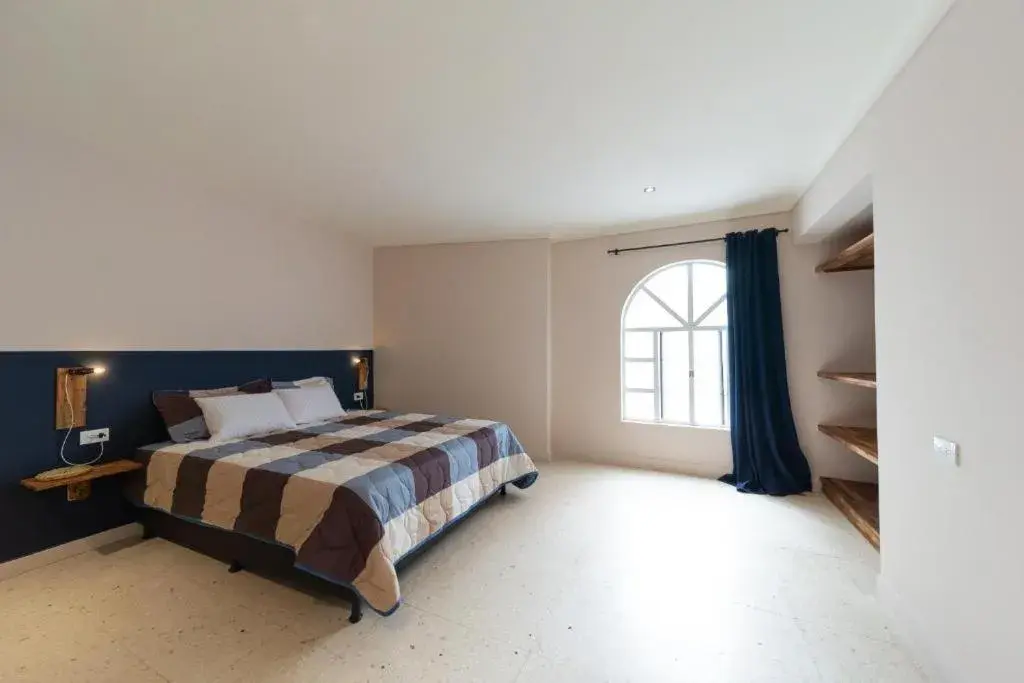 Superior Double Room with Private Bathroom in Casa Mosaiko Nutibara Laureles Superior Double Room with Private Bathroom in Casa Mosaiko Nutibara Laureles