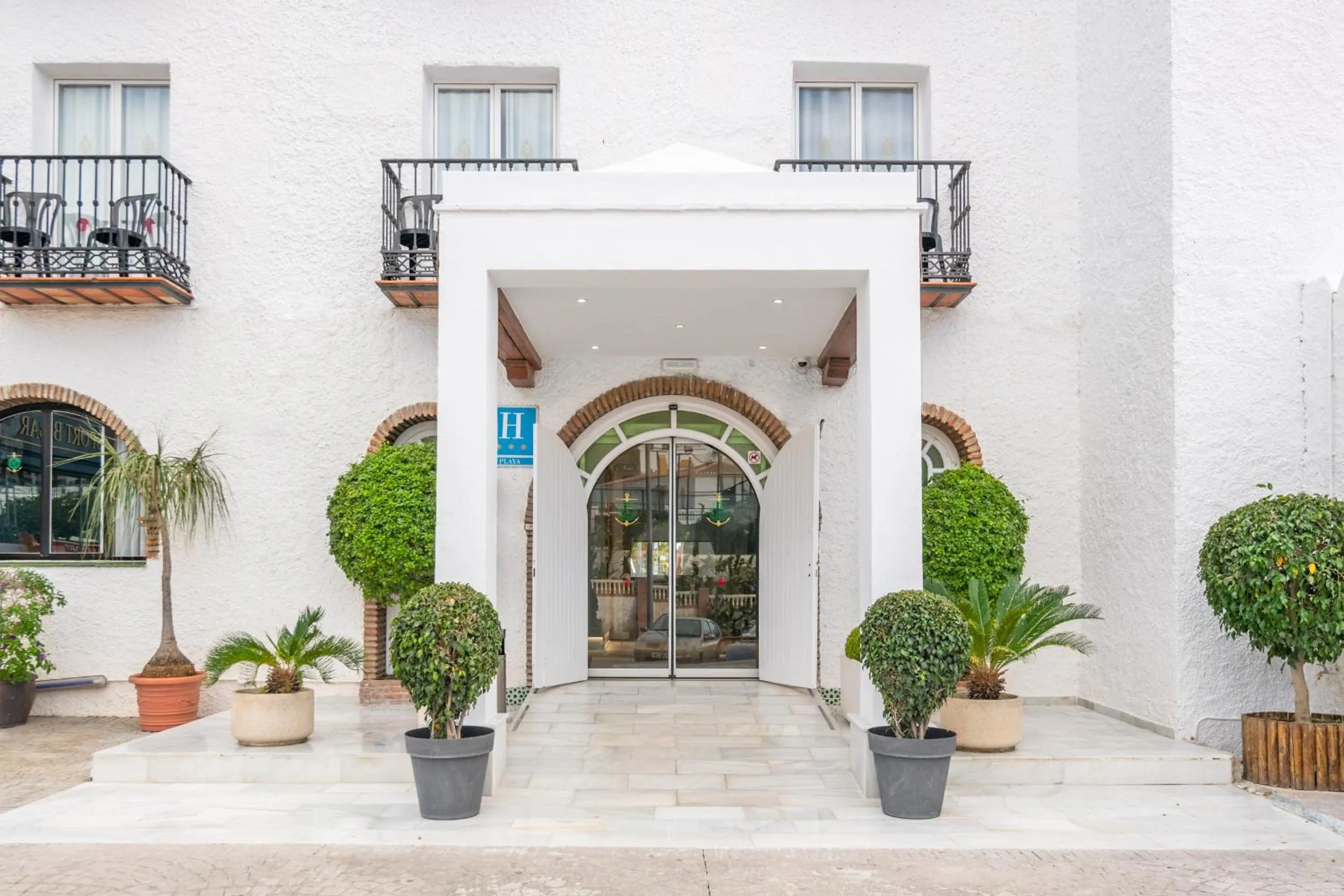 Off site in Hotel Nerja Club by Dorobe