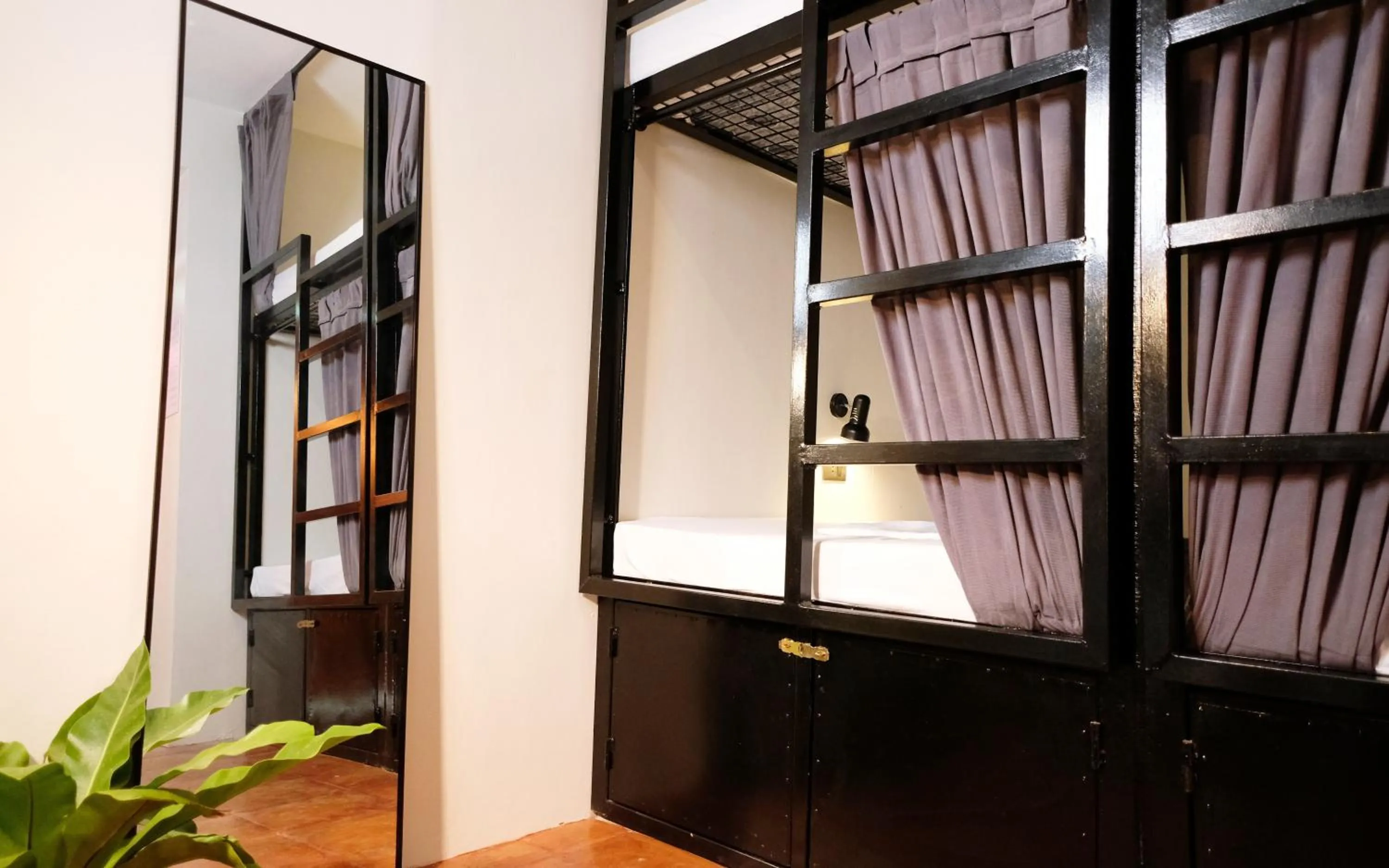 Bed in Mad Monkey Dumaguete