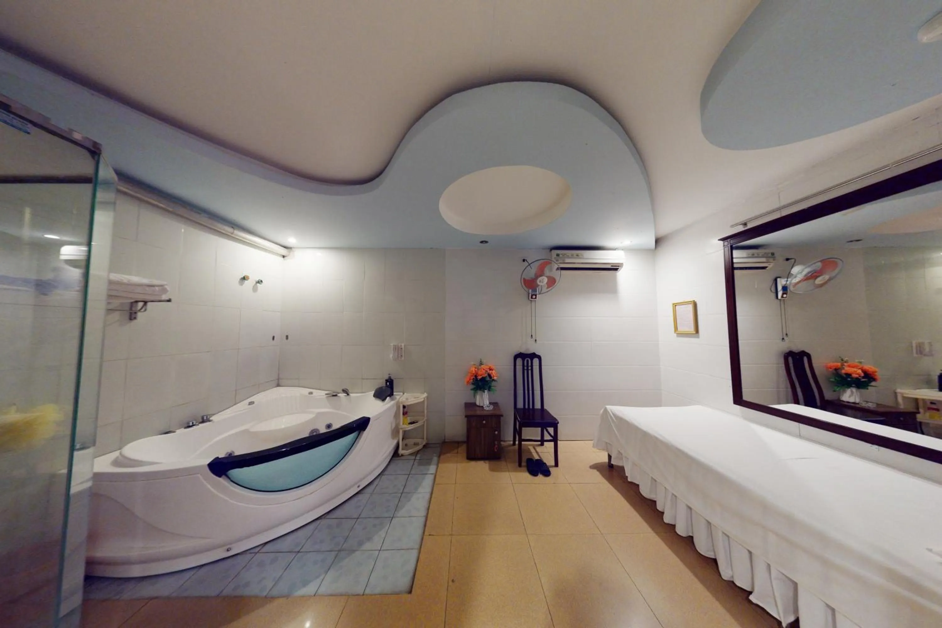 Spa and wellness centre/facilities in Sao Mai Hotel