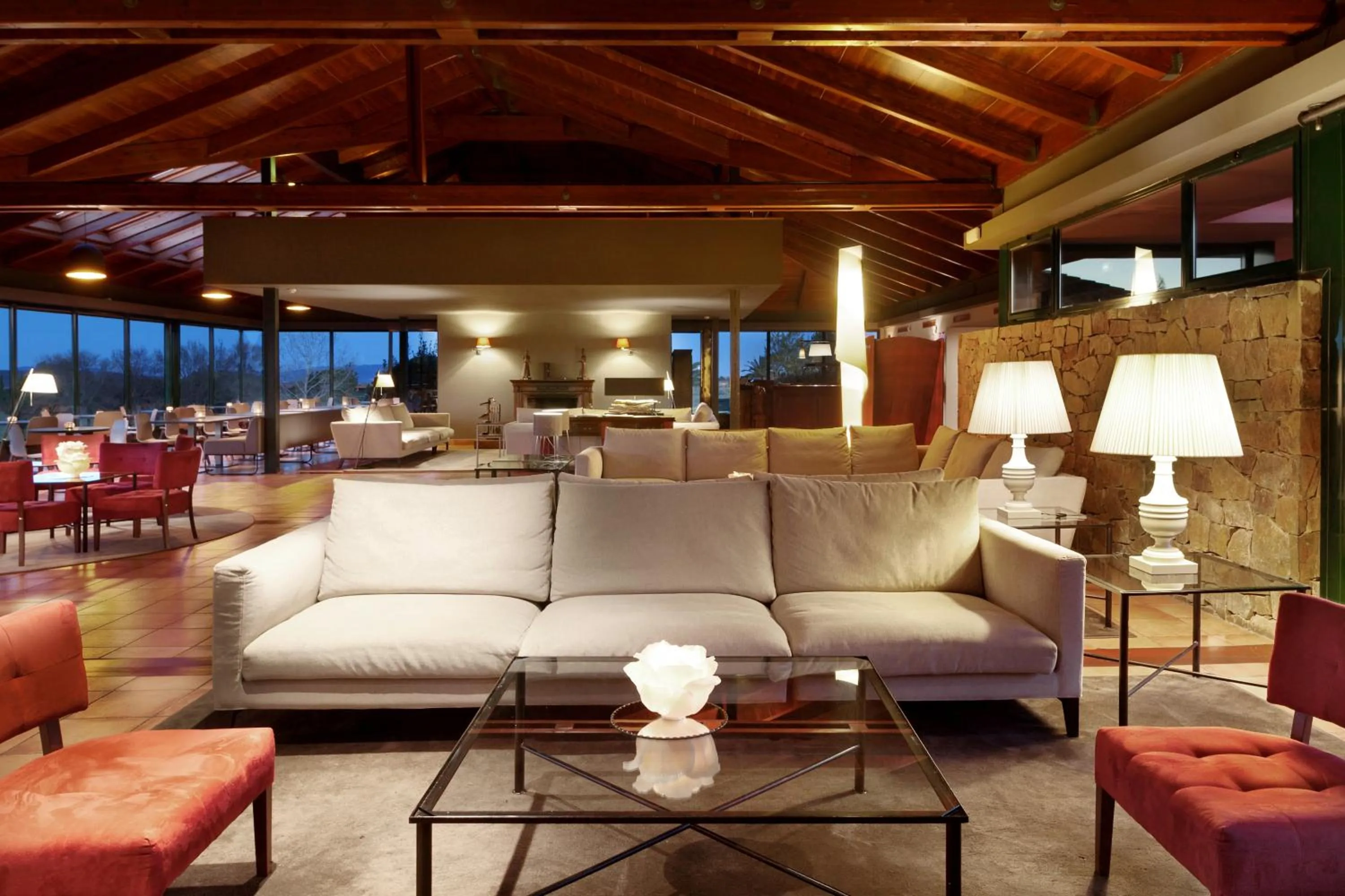 Seating area in Apartahotel Suites Vila Birdie