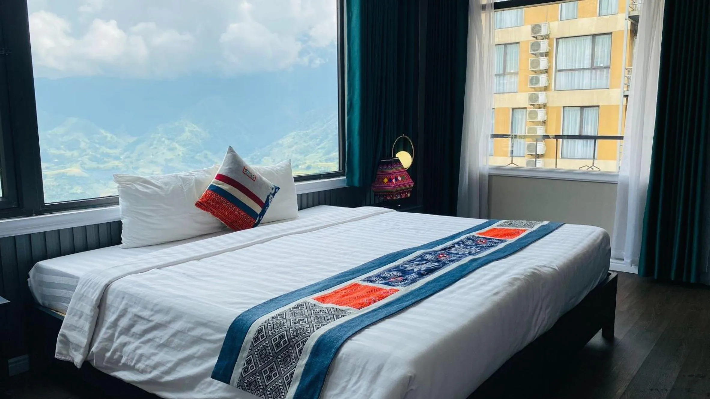 Photo of the whole room, Bed in Swan Sapa Hotel