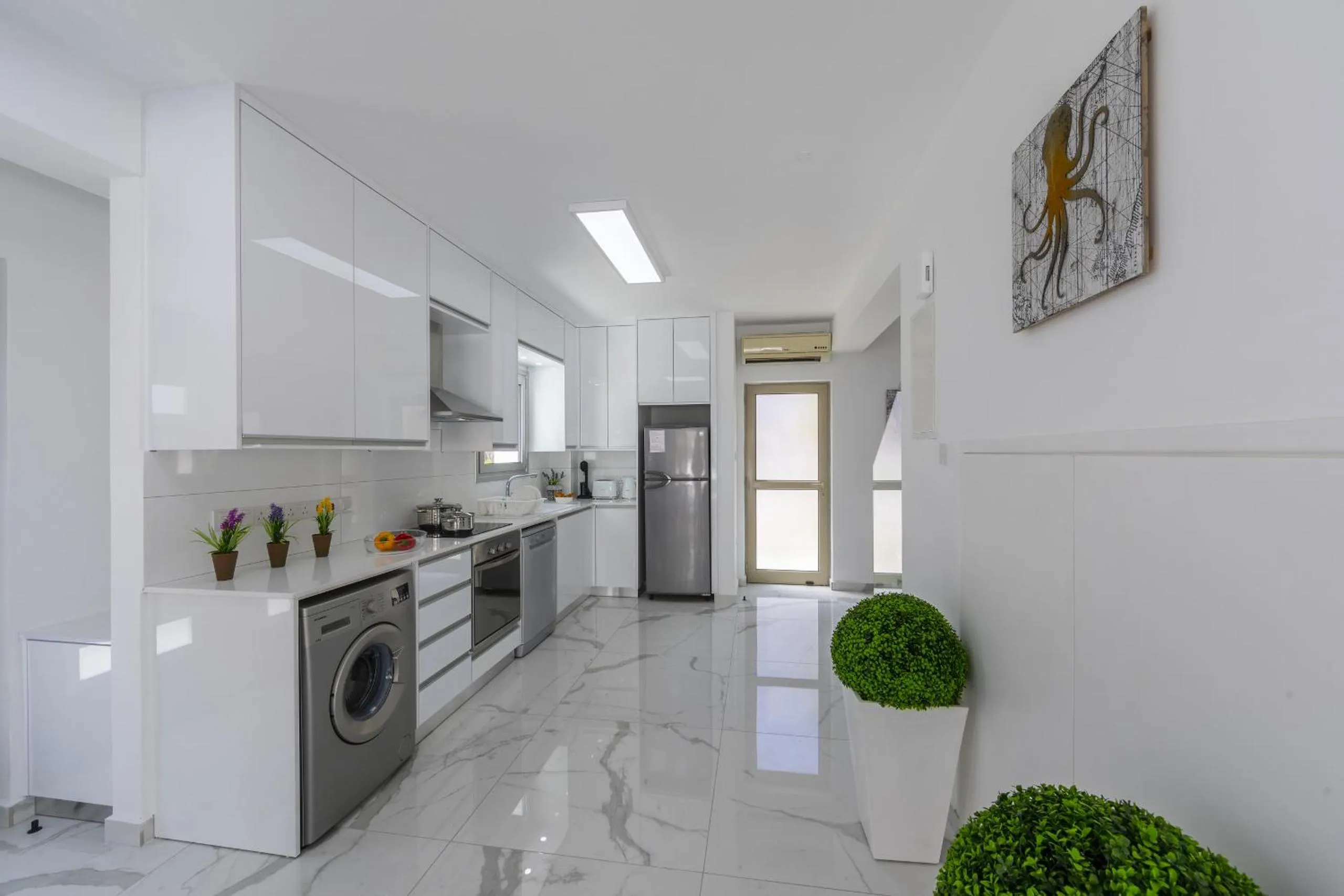 Kitchen or kitchenette in Protaras Sunrise Beach Villa 2