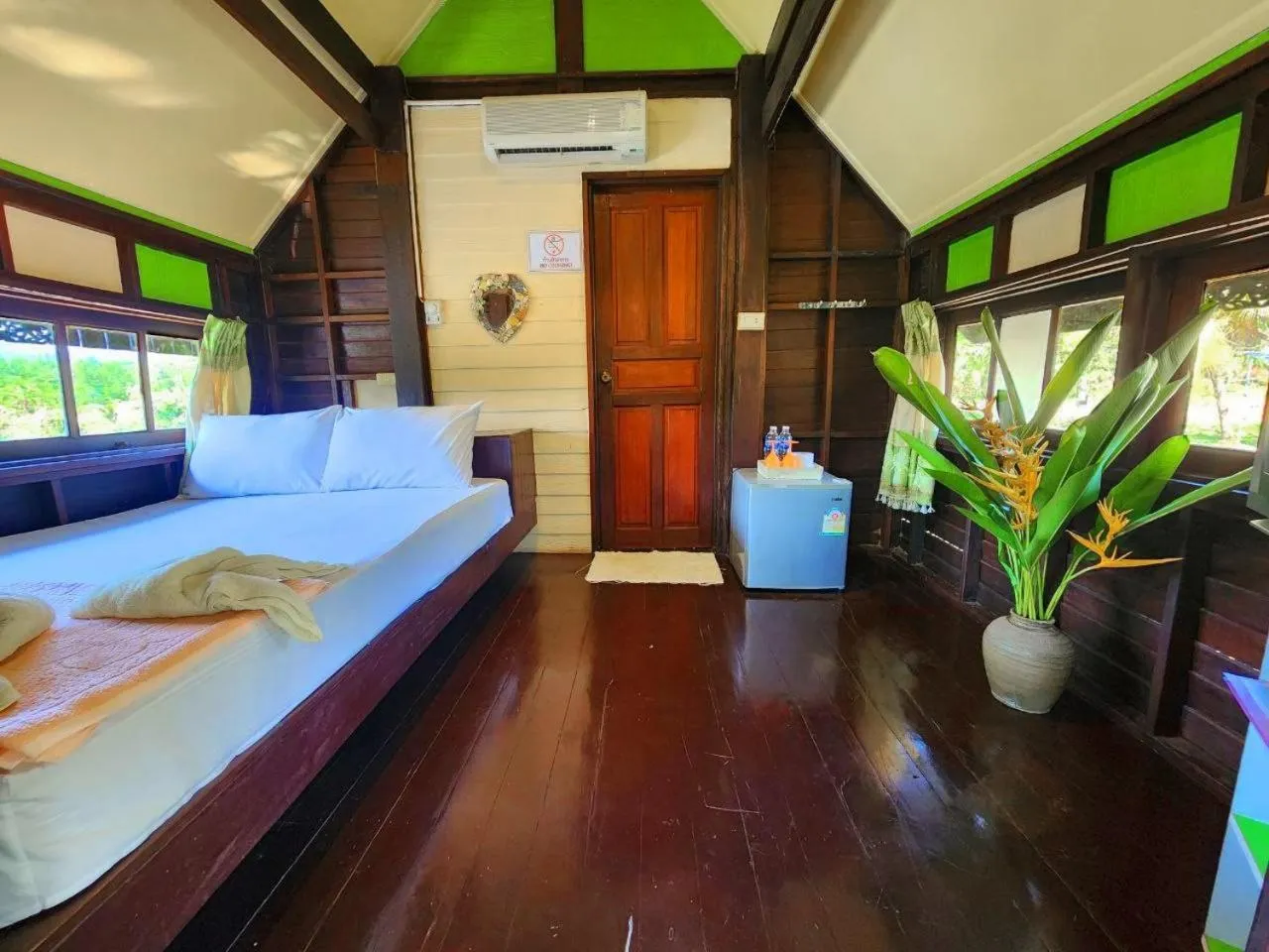 Bedroom, Bed in Banmae Resort Kohchang