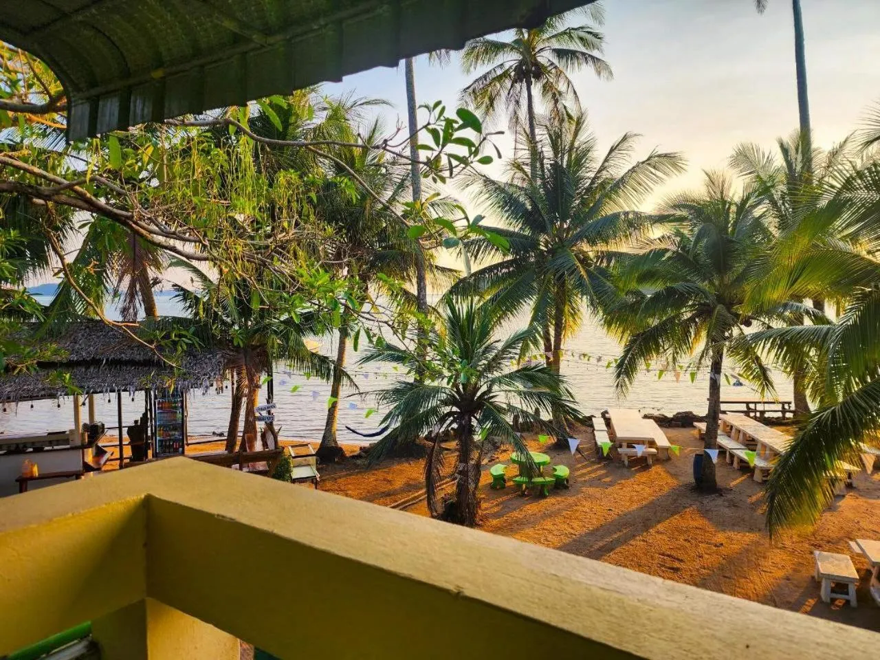 Sea view in Banmae Resort Kohchang