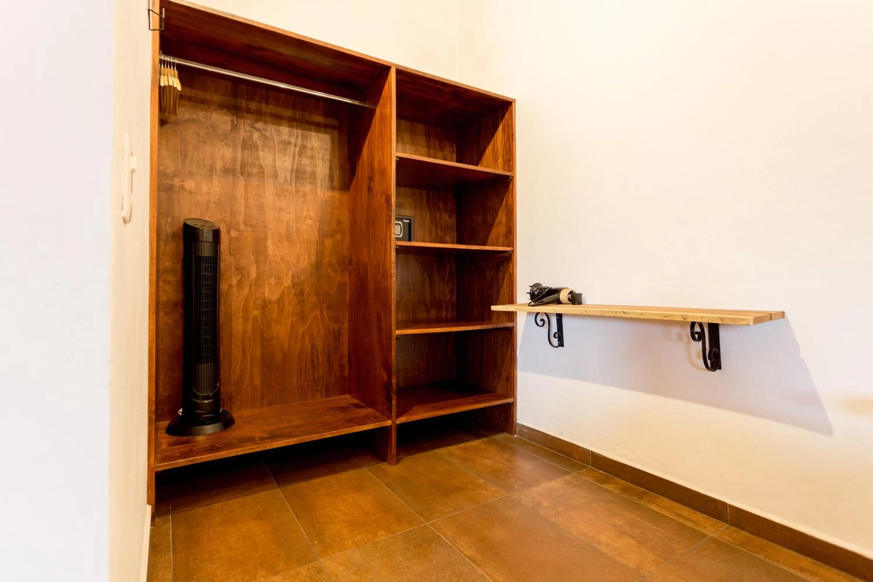 wardrobe in Palacio Del Cobre