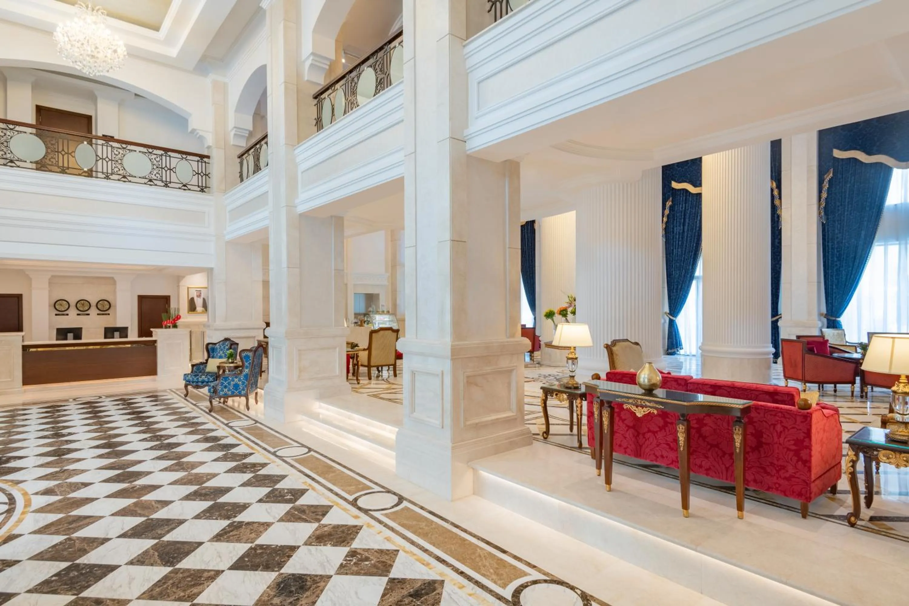 Lobby or reception in Riviera Rayhaan by Rotana Doha