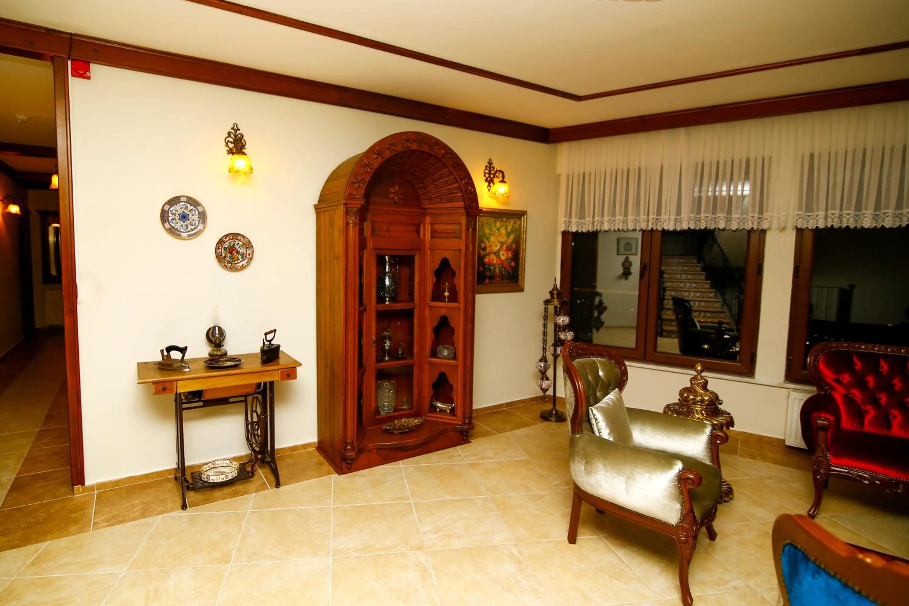 Communal lounge/ TV room in KAZDAĞLARI ZEYTUNİHAN BUTİK OTEL