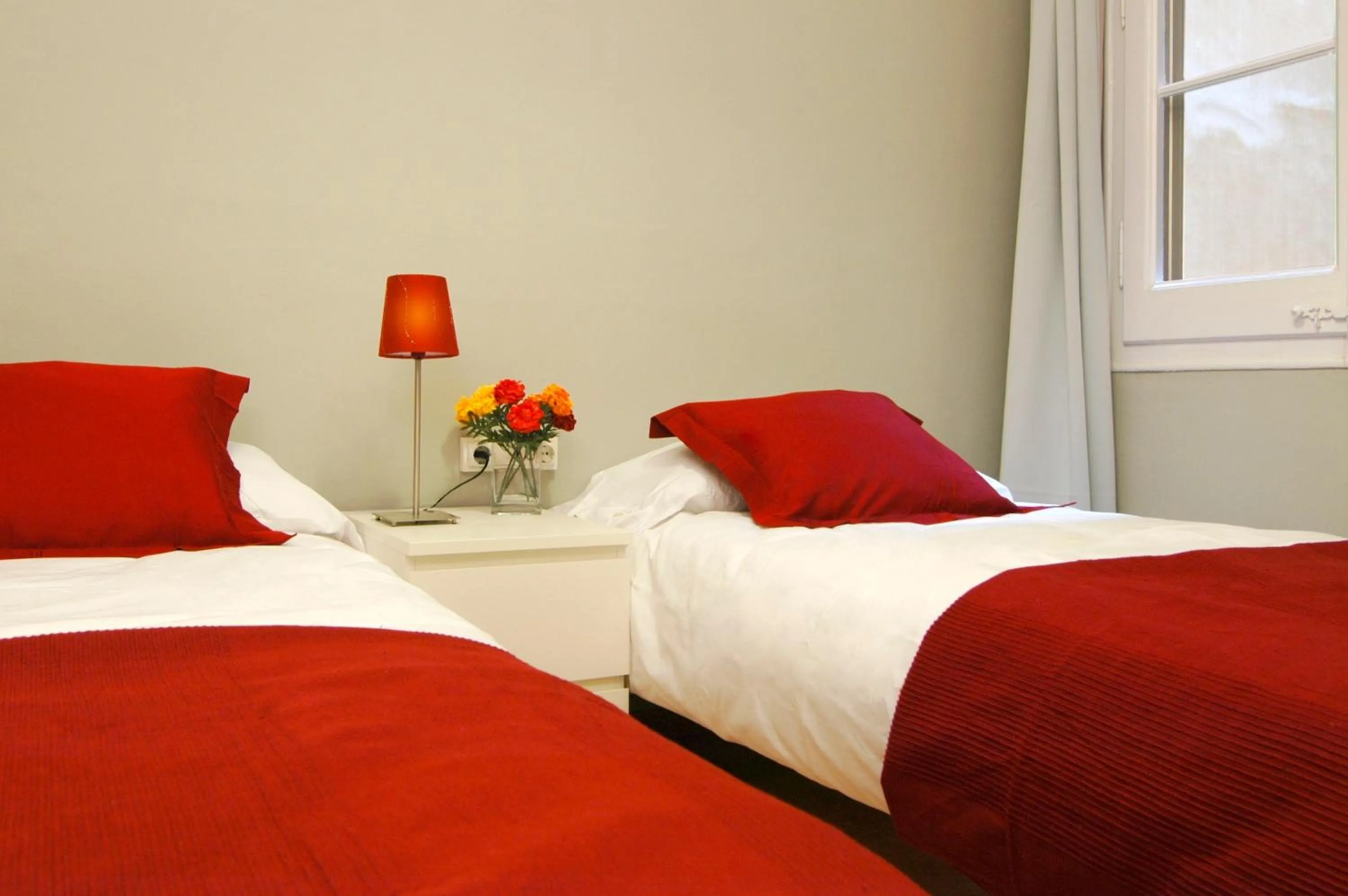 Bedroom, Bed in Barcelonaguest