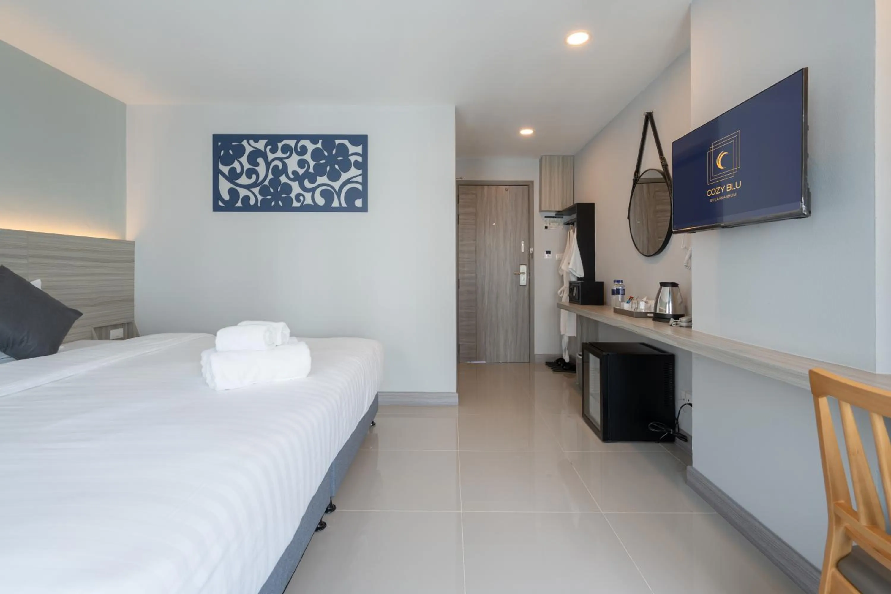 Photo of the whole room, Bed in Cozy Blu Suvarnabhumi