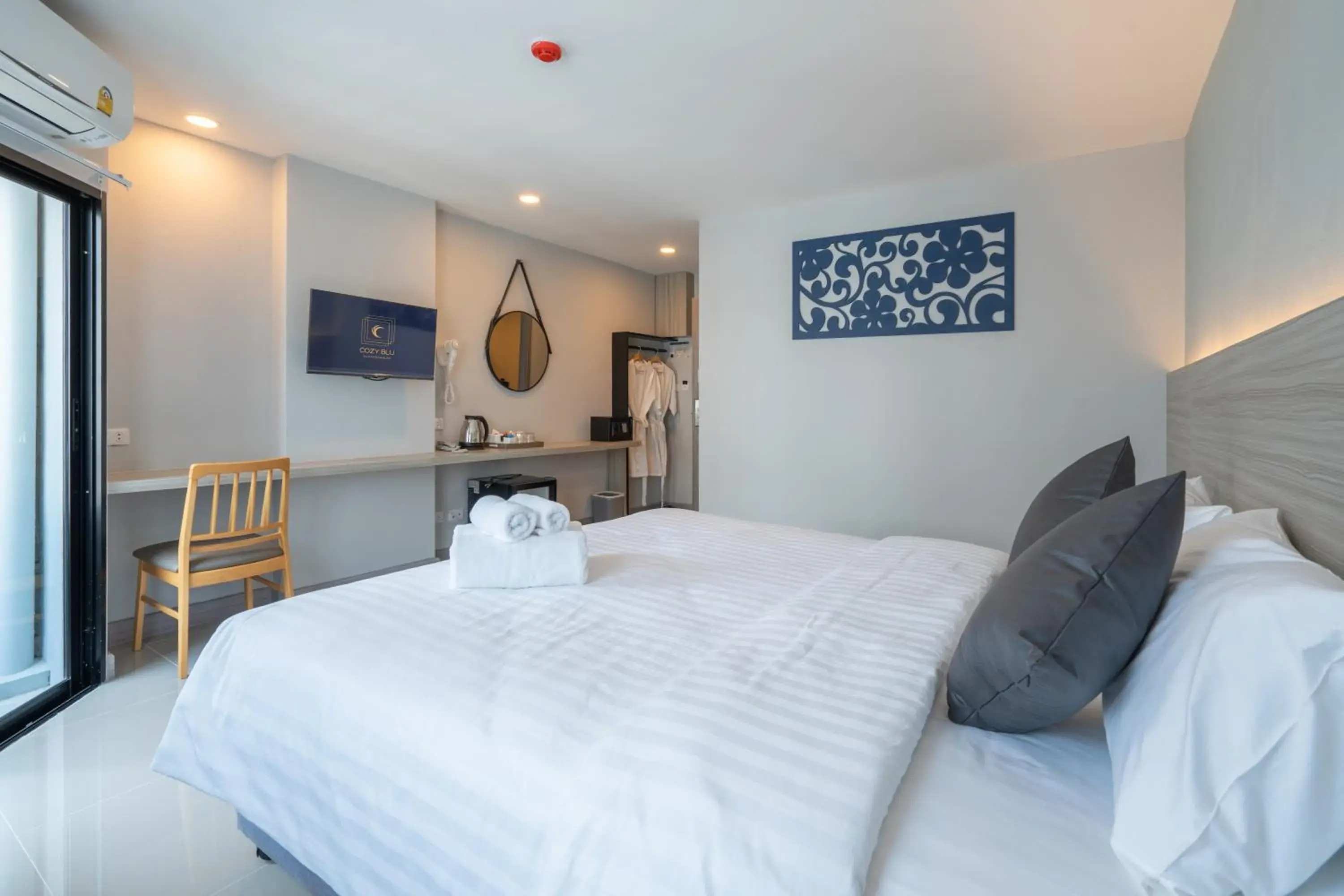 Deluxe Double Room in Cozy Blu Suvarnabhumi Deluxe Double Room in Cozy Blu Suvarnabhumi