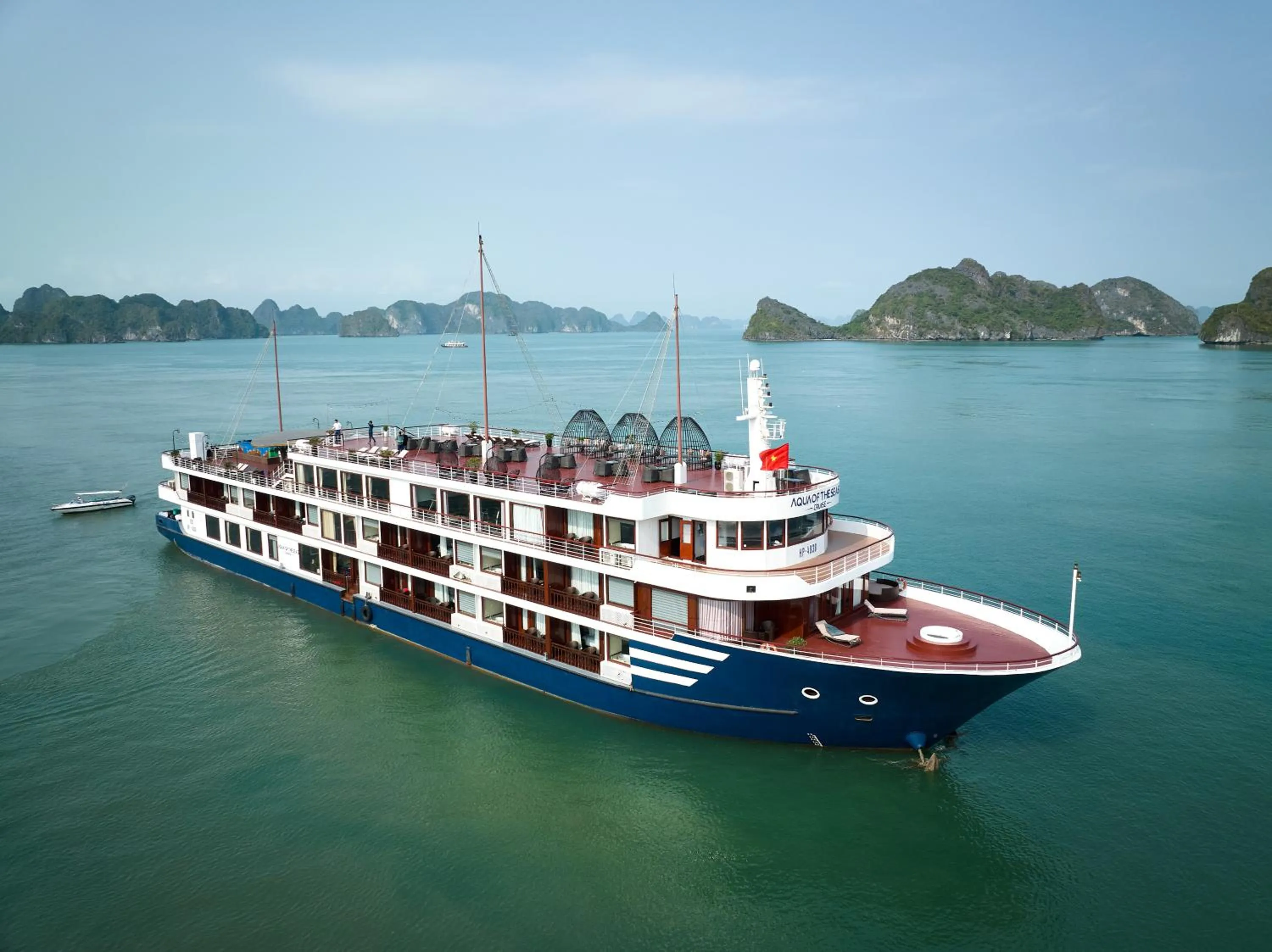 Property building in Aqua Of The Seas Cruise Halong by AHG