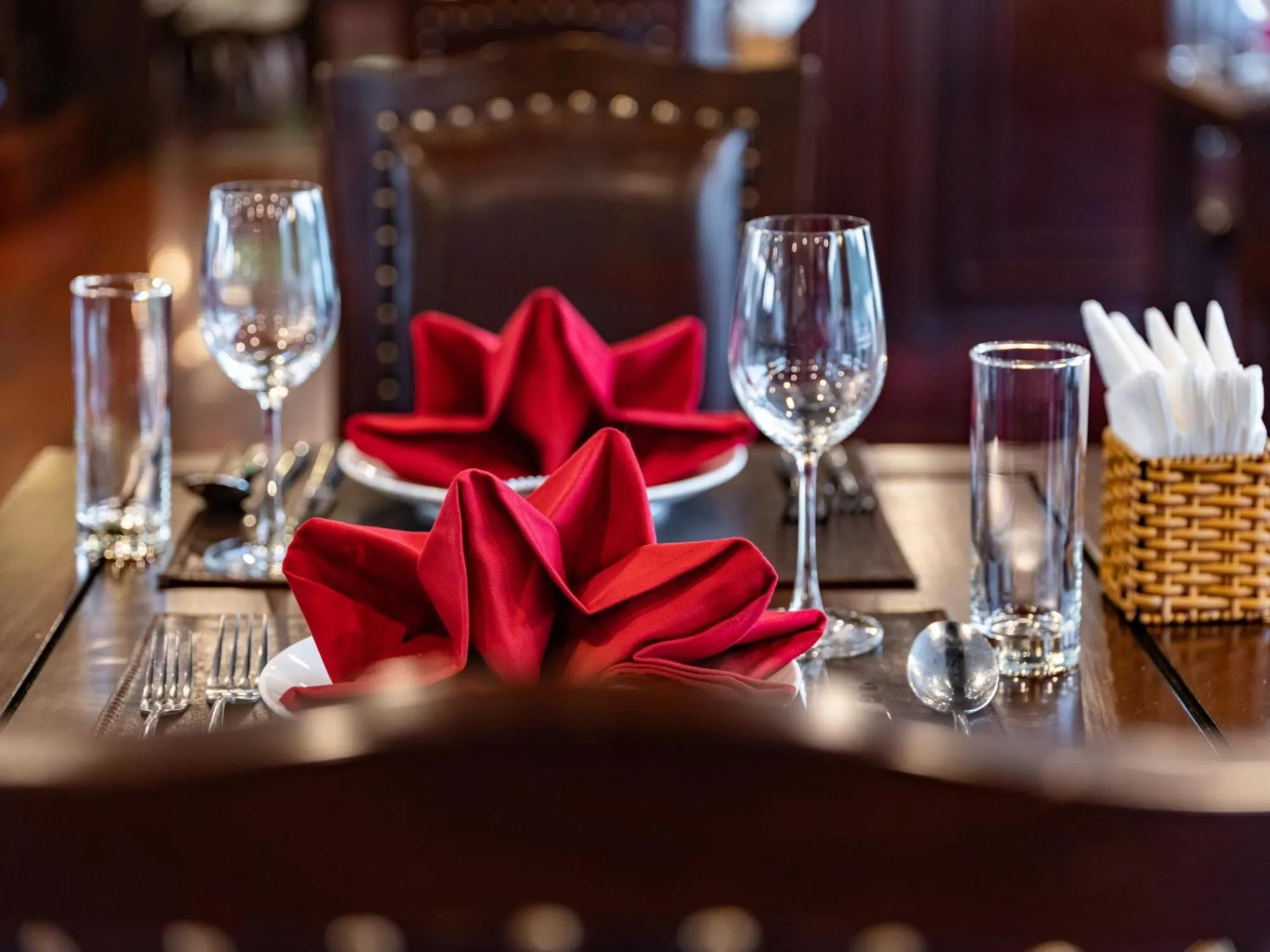 Food and drinks in Aqua Of The Seas Cruise Halong by AHG