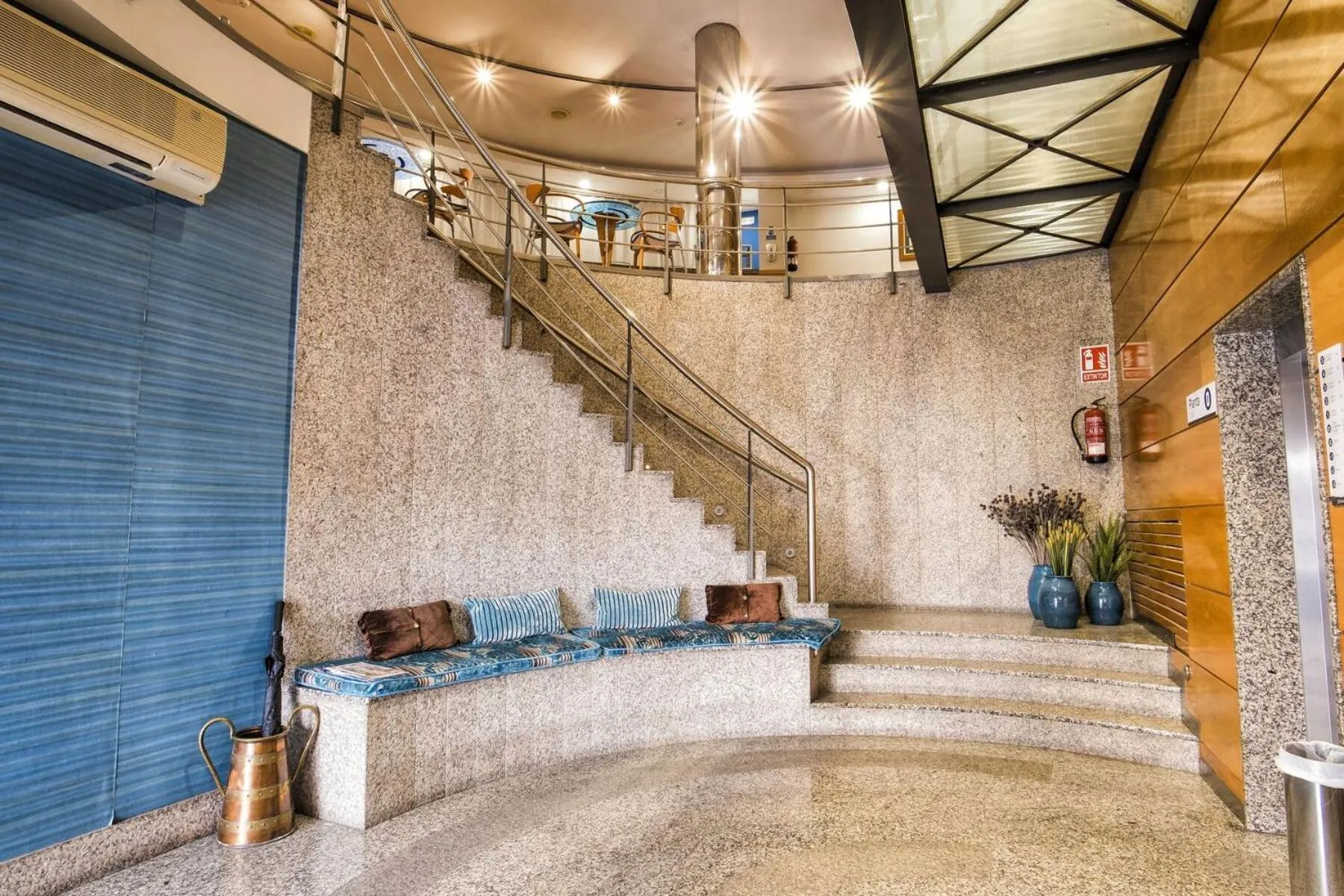 Lobby or reception in Hotel Alda Castelao