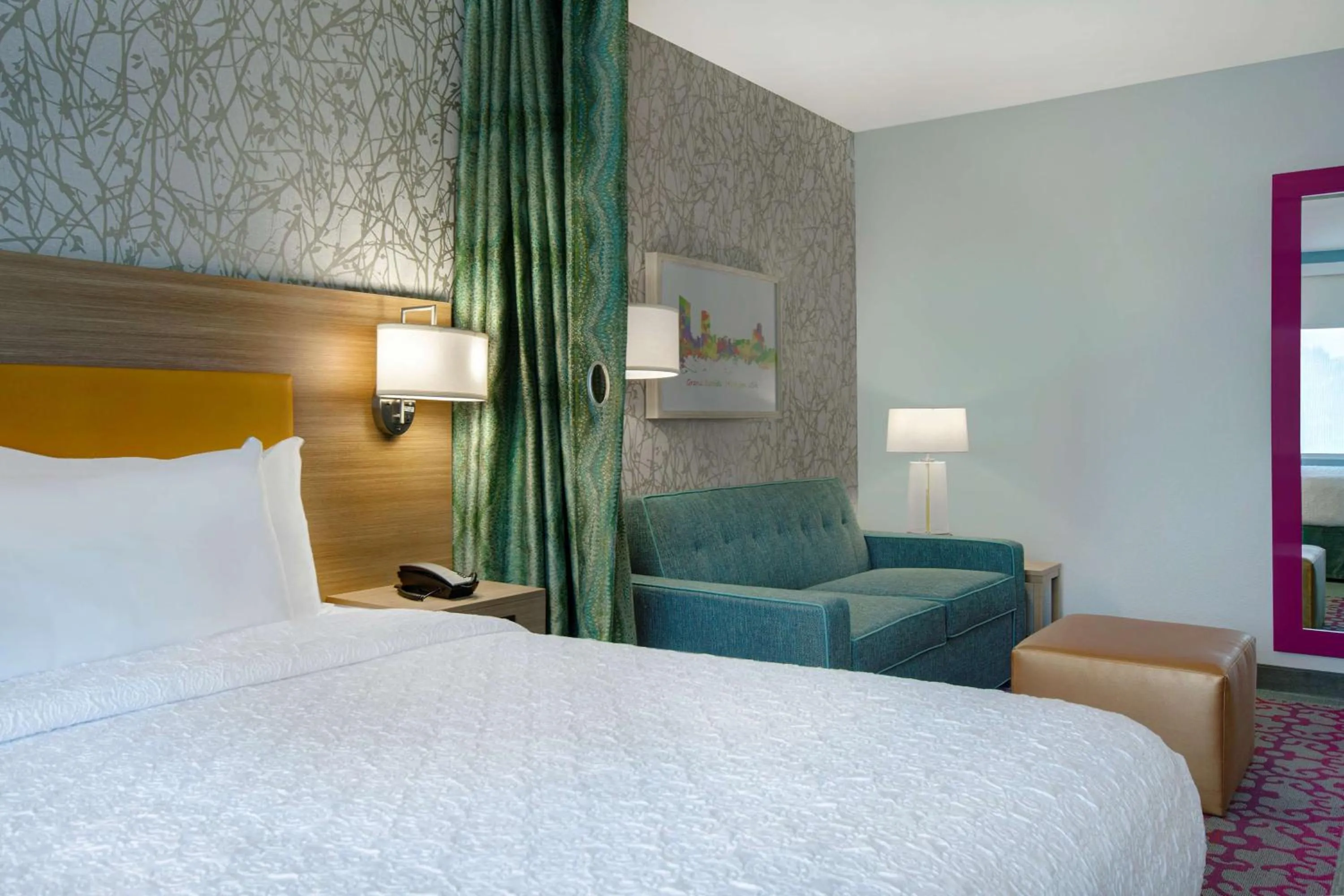 Bed in Home2 Suites By Hilton Grand Rapids Airport