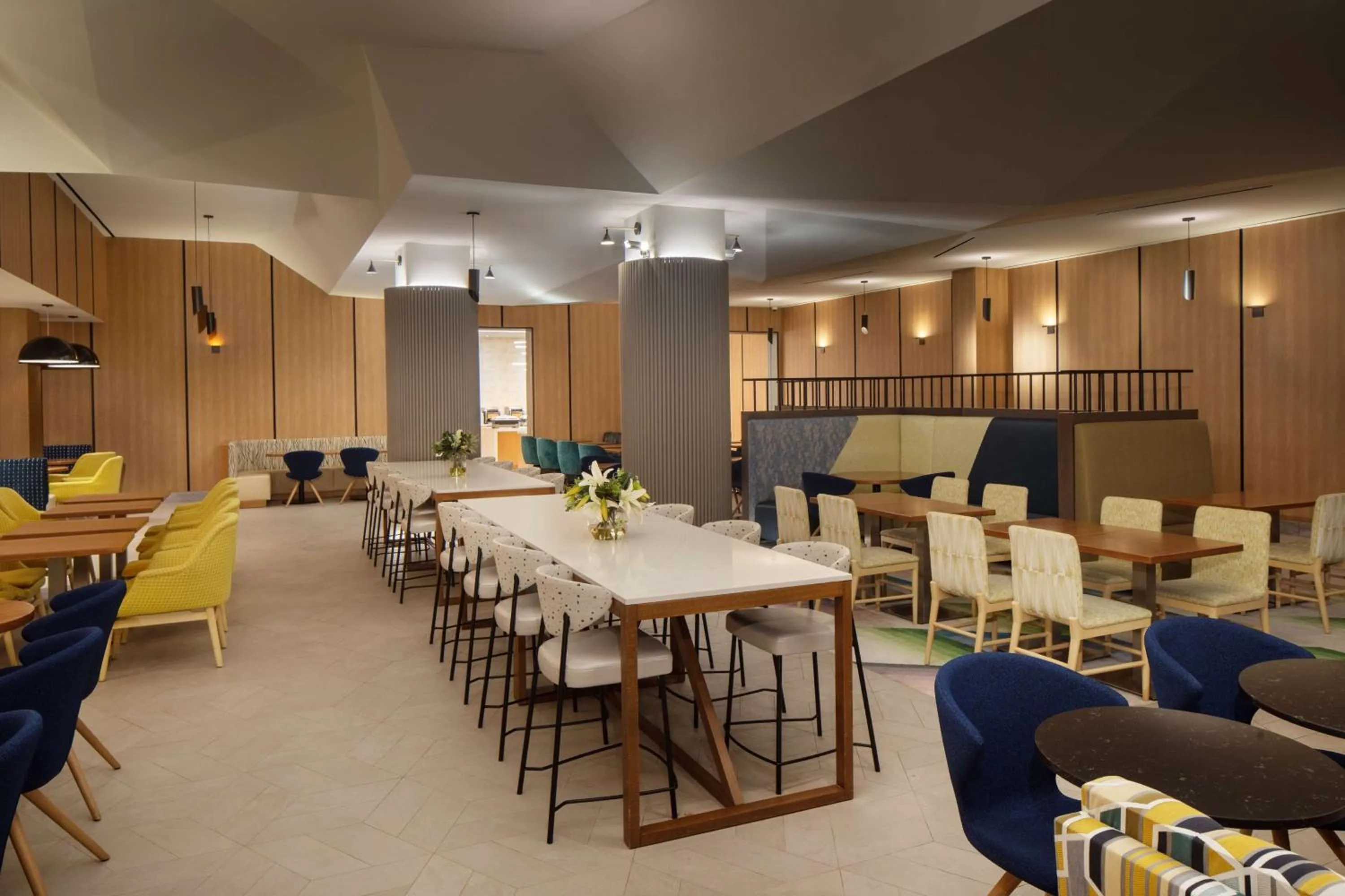 Restaurant/places to eat in Hampton Inn by Hilton New York Times Square