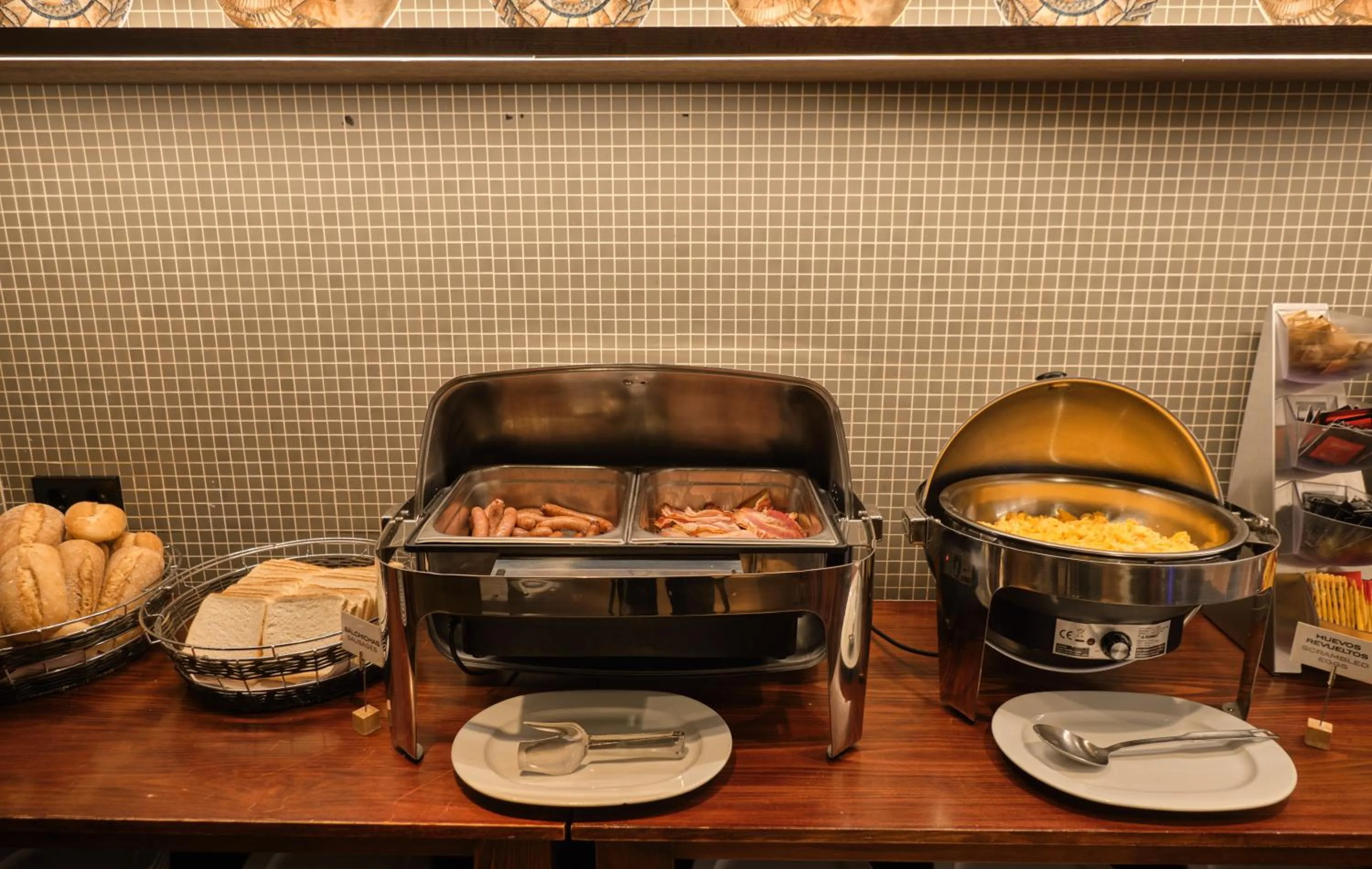 Food and drinks in Windsor Puerta del Sol