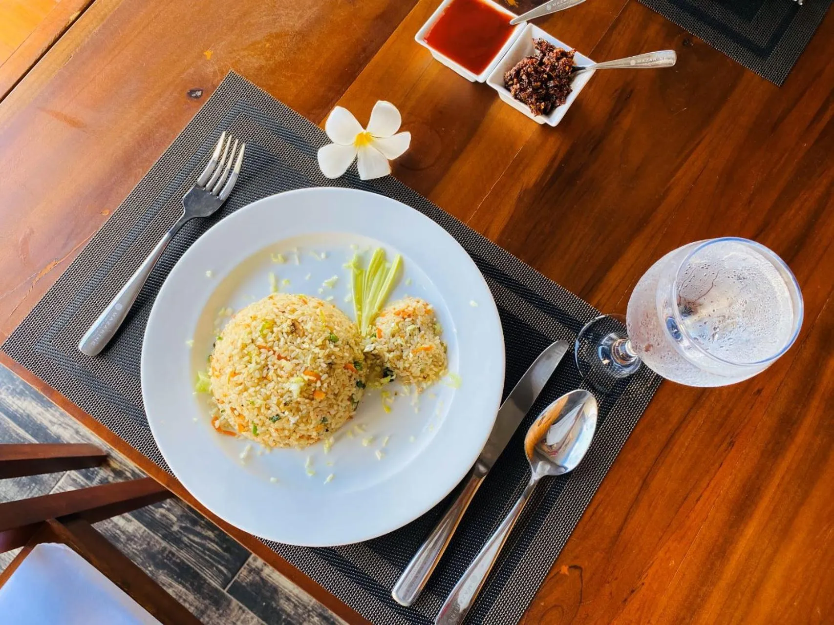 Food in Mazarine Surf Suites Hiriketiya