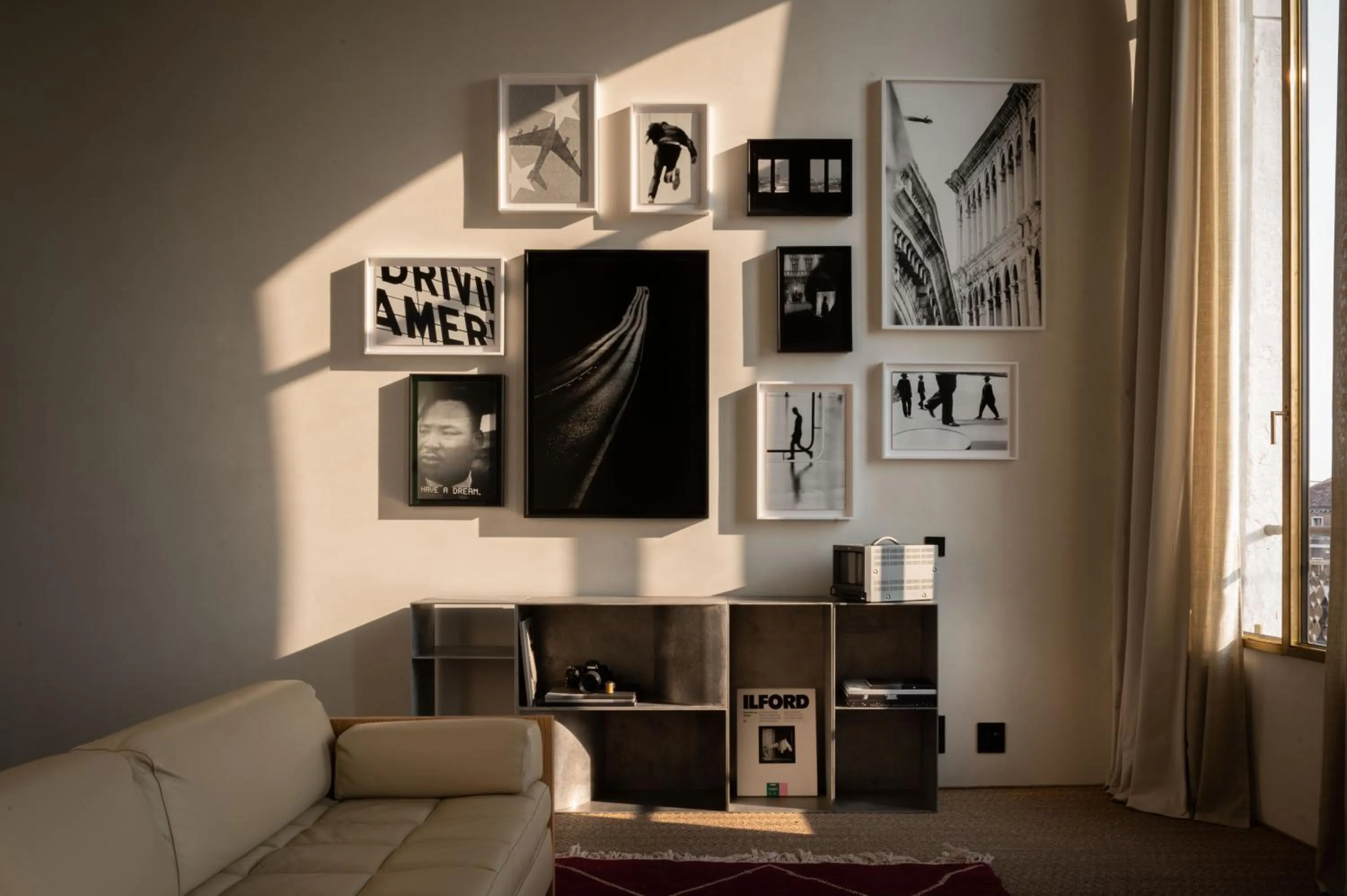 Living room in The Venice Venice Hotel