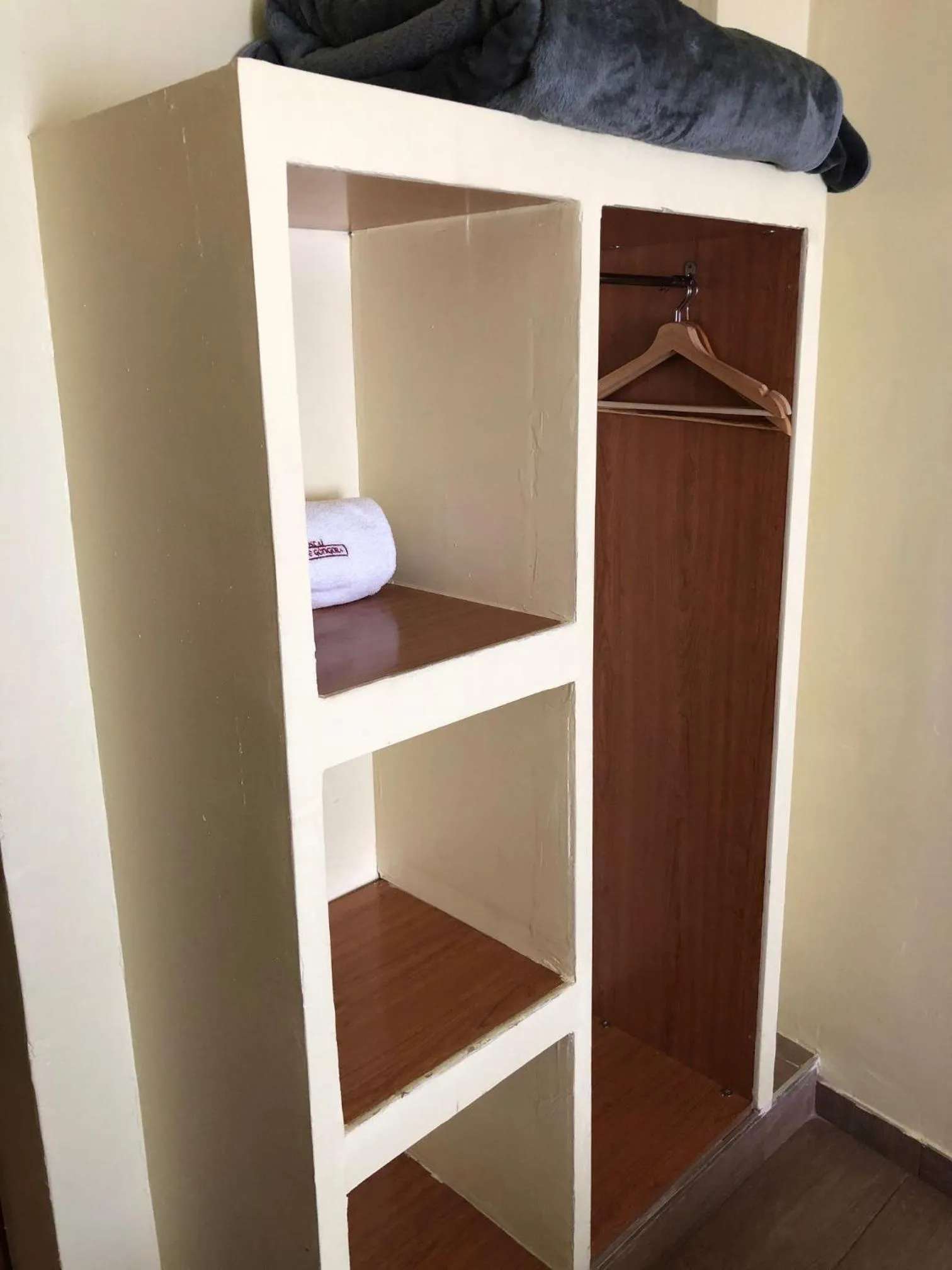 Decorative detail in Hospedería Luis de Góngora