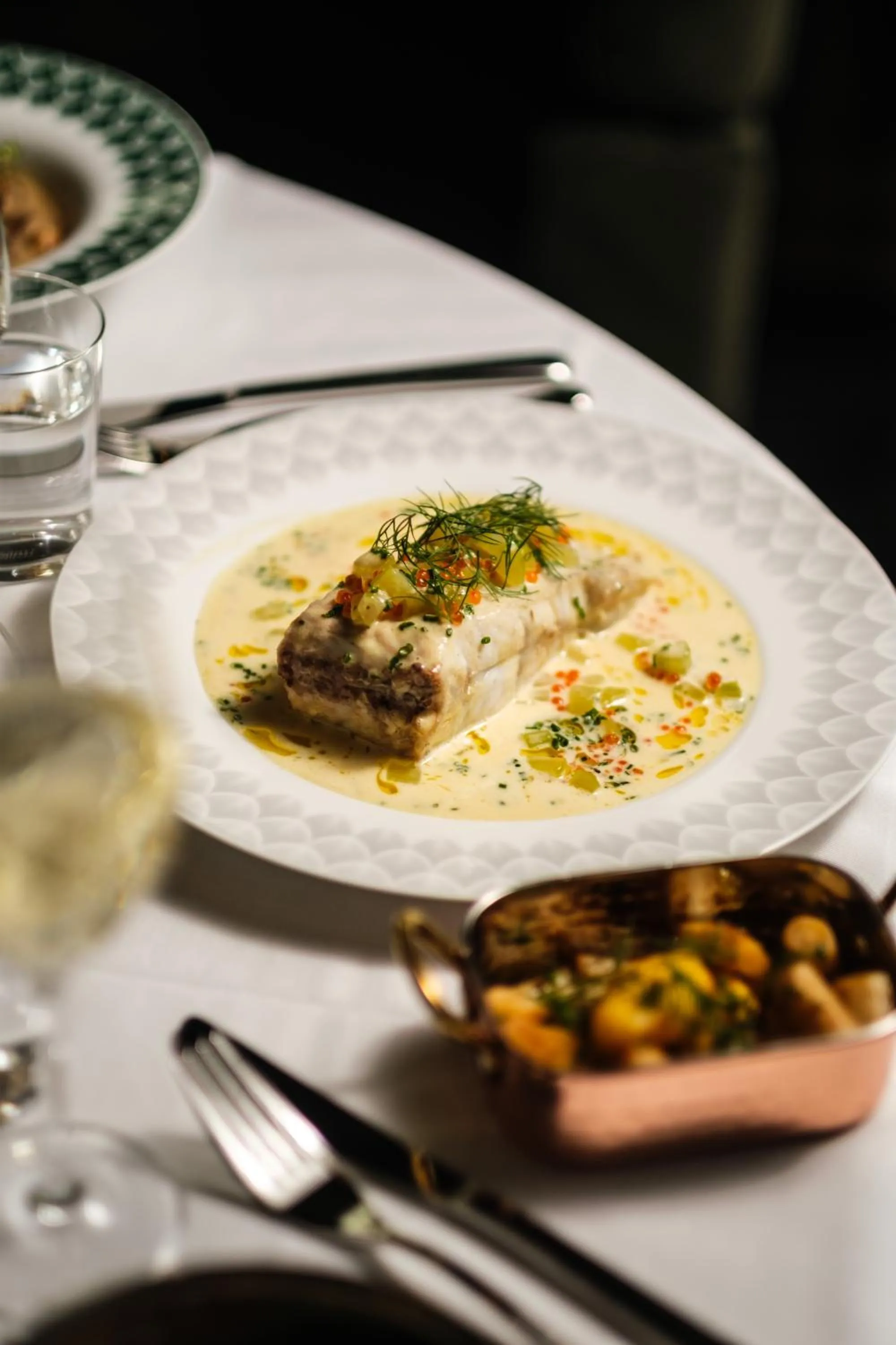 Restaurant/places to eat in Clarion Hotel Draken