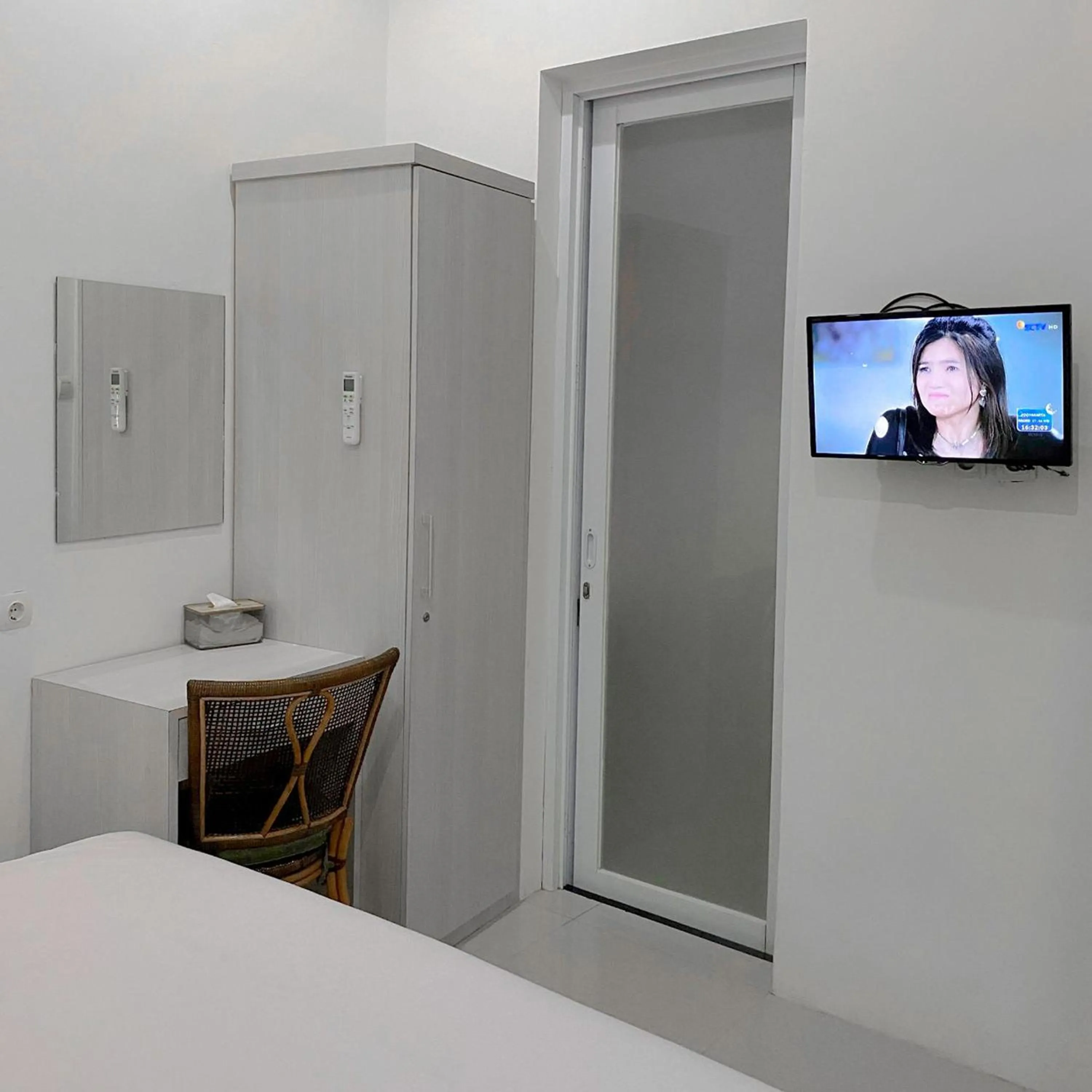 Bed in Binumar Guest House