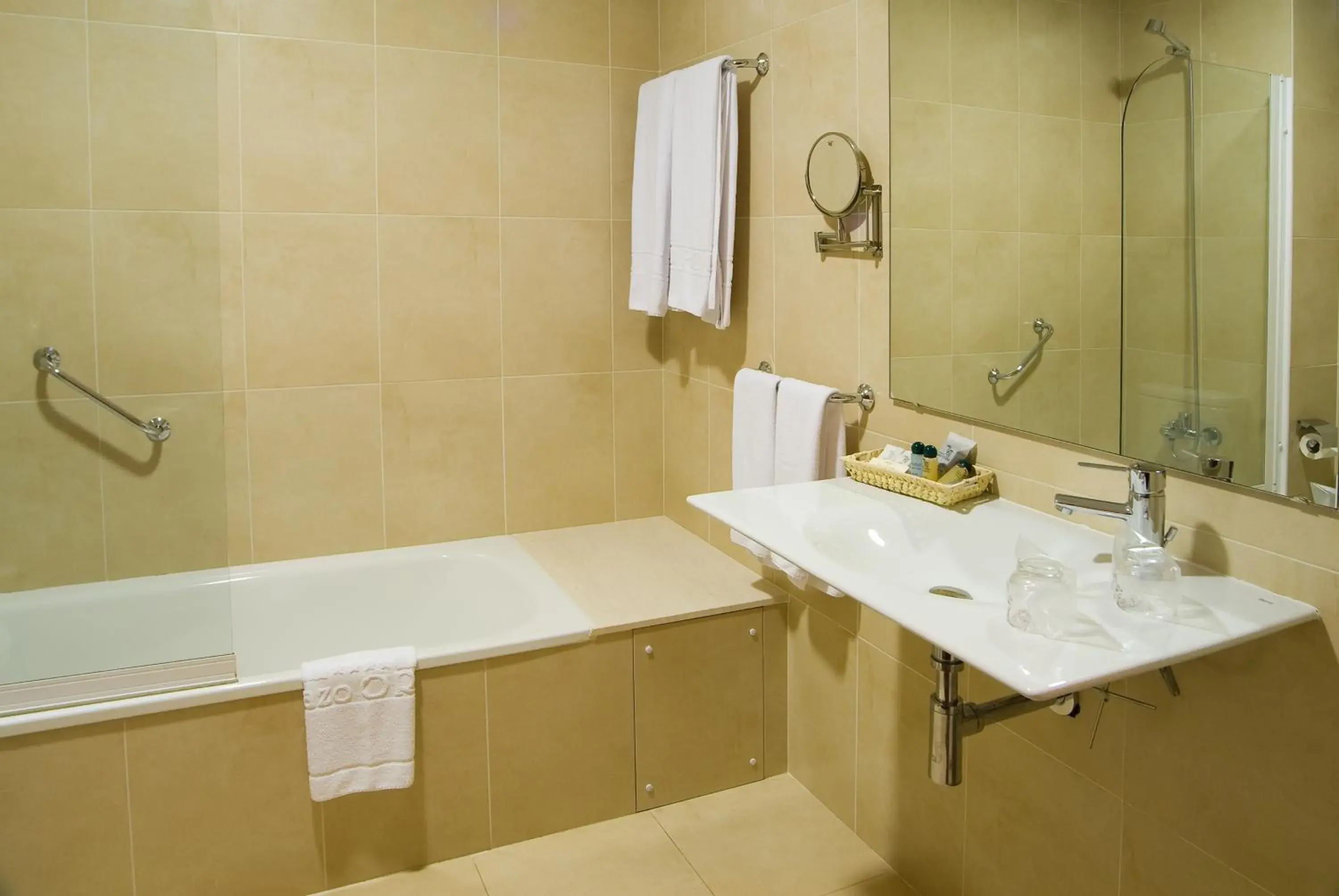 Deluxe Double Room with Balcony in Hotel Pazo O Rial Deluxe Double Room with Balcony in Hotel Pazo O Rial