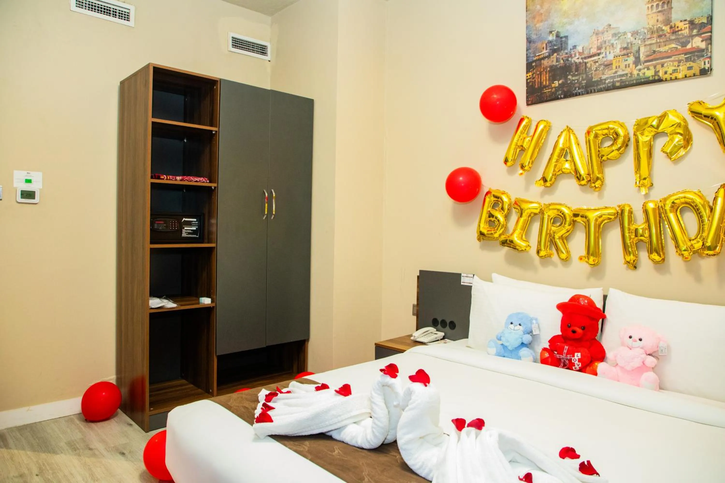 Decorative detail, Bed in The Saj Hotel