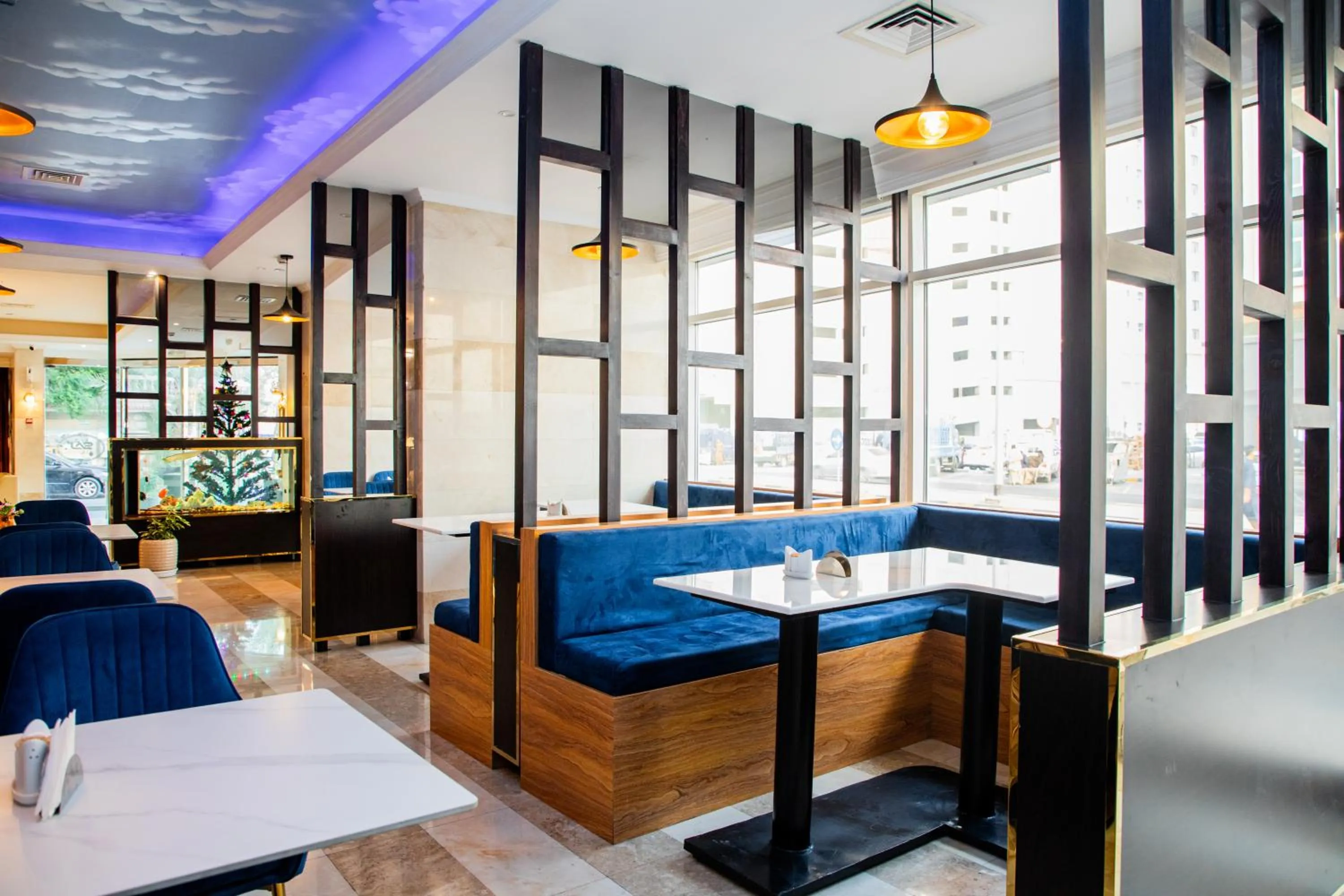 Restaurant/places to eat in The Saj Hotel