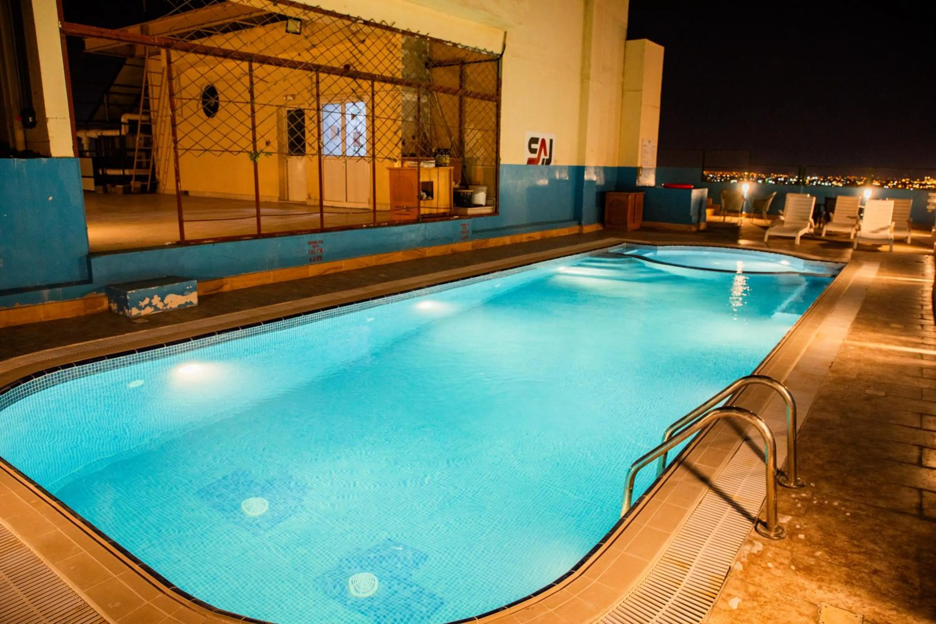 Swimming pool in The Saj Hotel