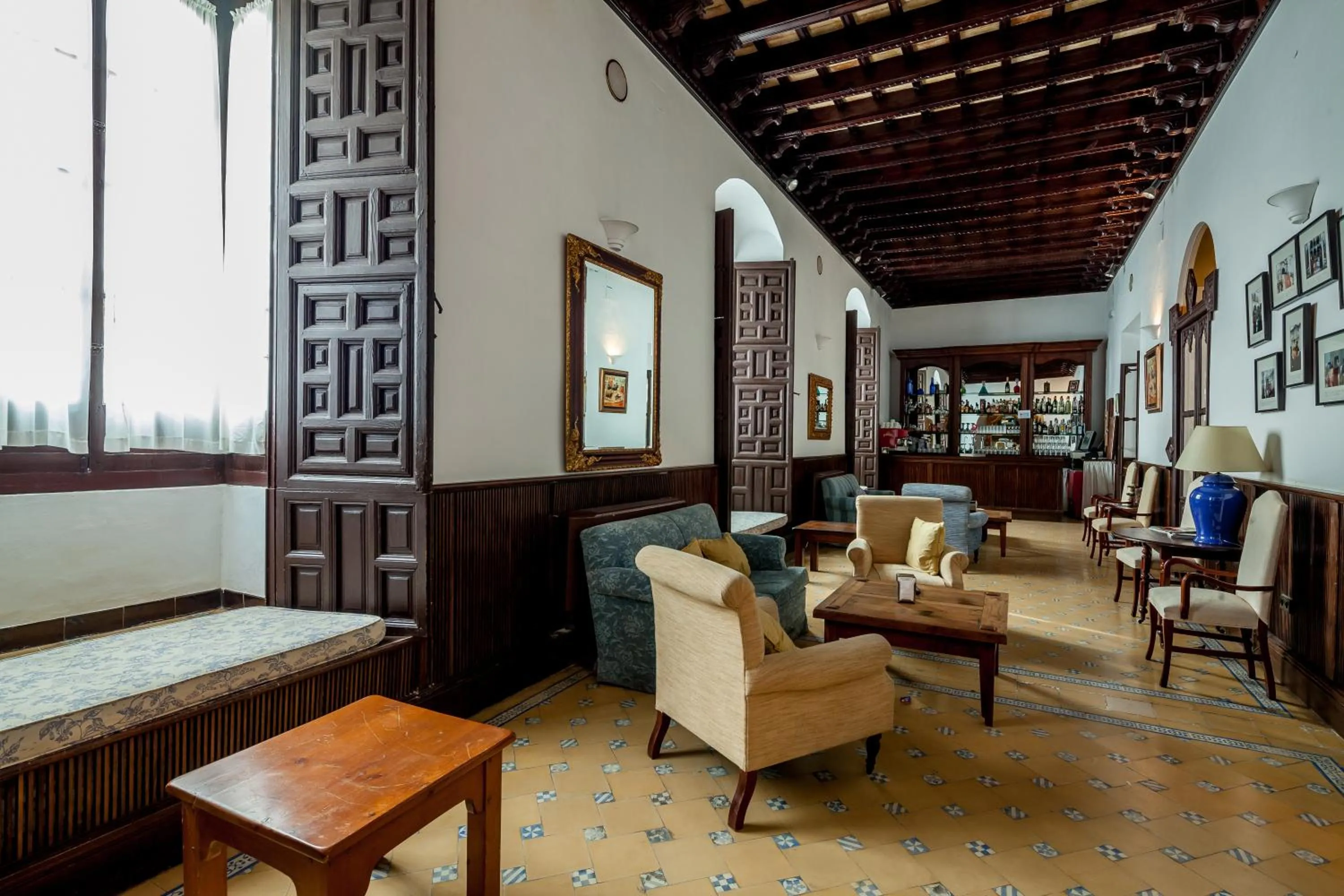 Communal lounge/ TV room in Palacio Marques de la Gomera