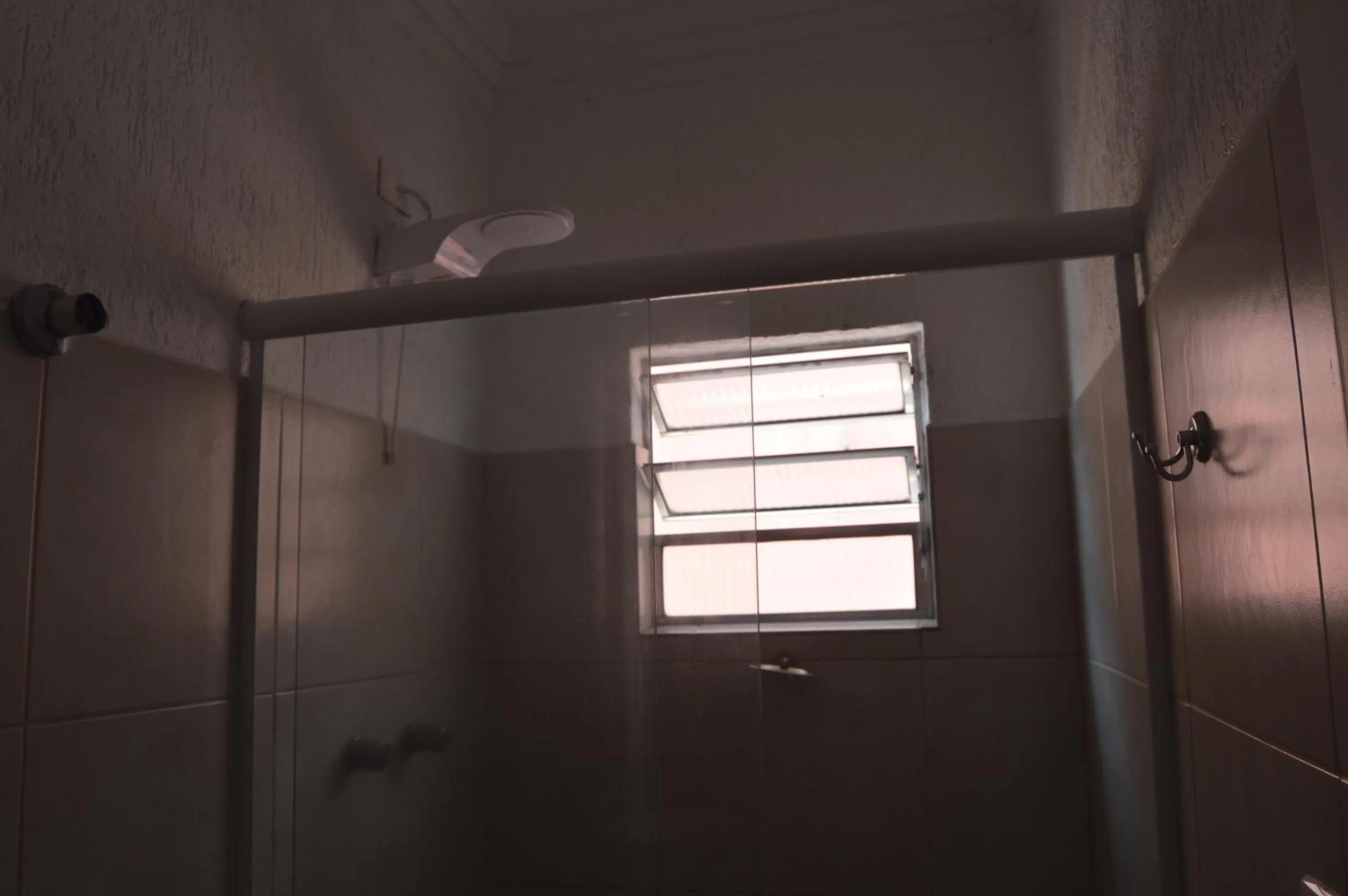 Shower in Hotel Cuca Fresca