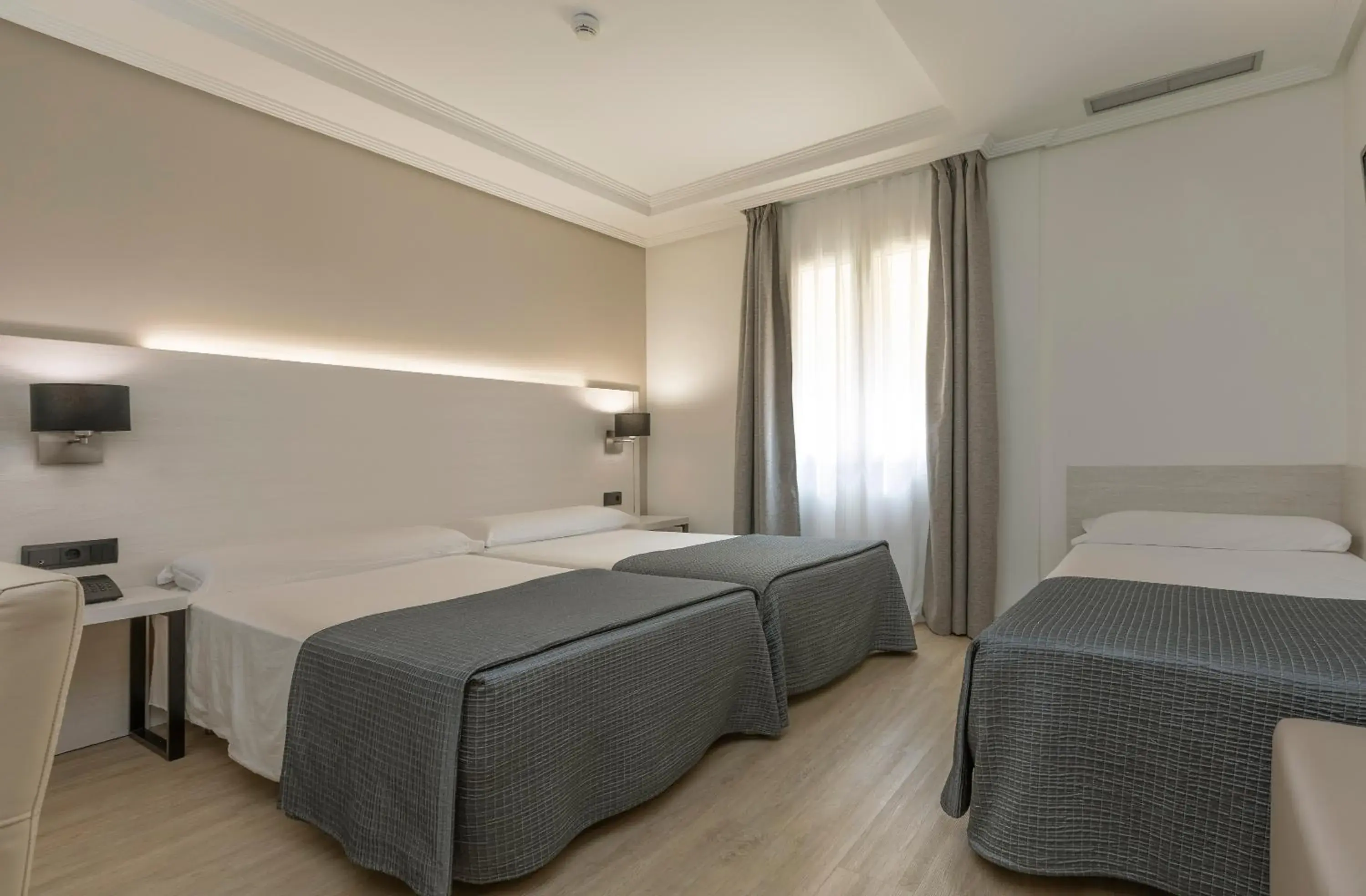 Triple Room in Porcel Ganivet Triple Room in Porcel Ganivet