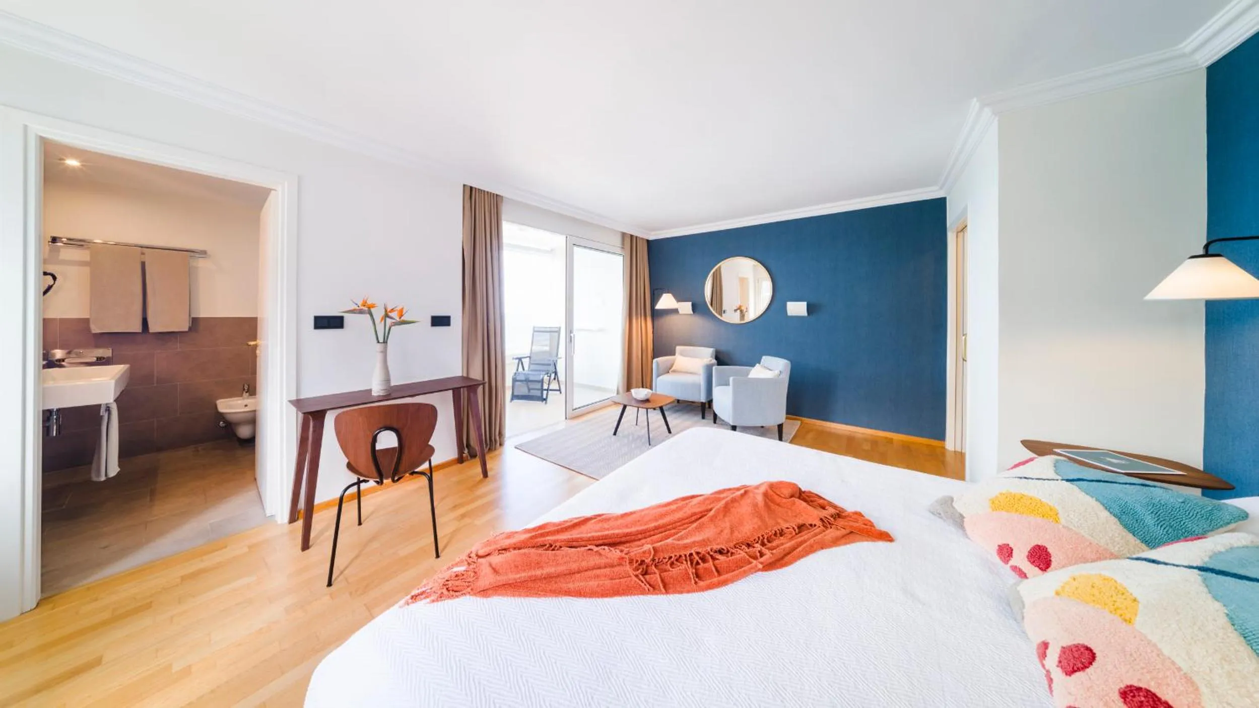 Photo of the whole room, Bed in OCEANO Health Spa Hotel