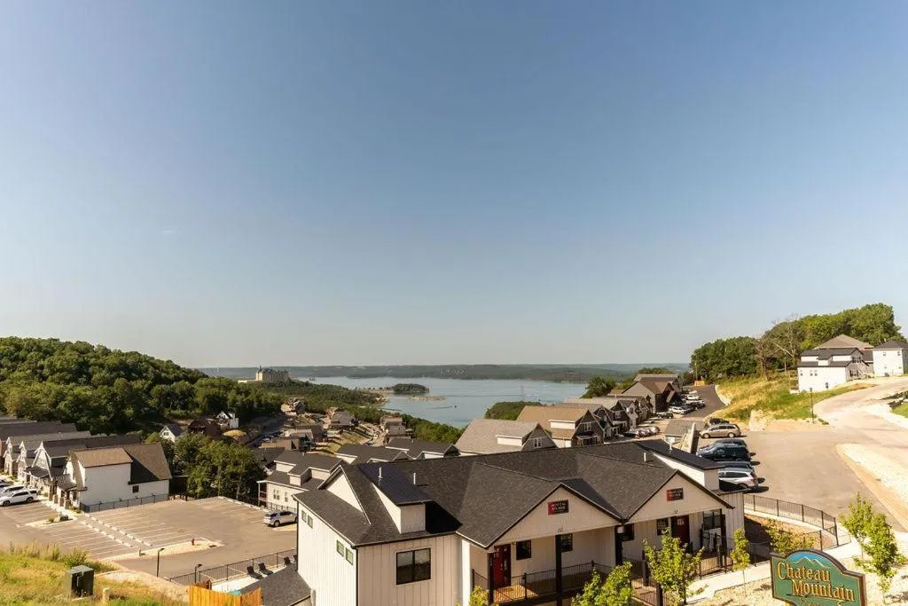 Chalet 1896 at Table Rock Lake