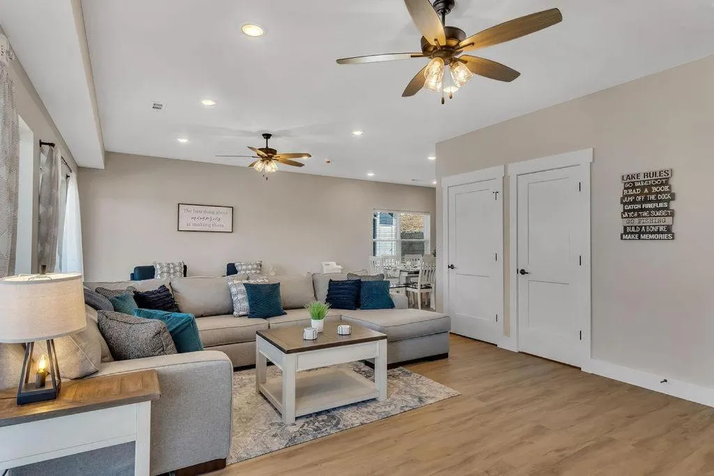 Chalet 1896 at Table Rock Lake