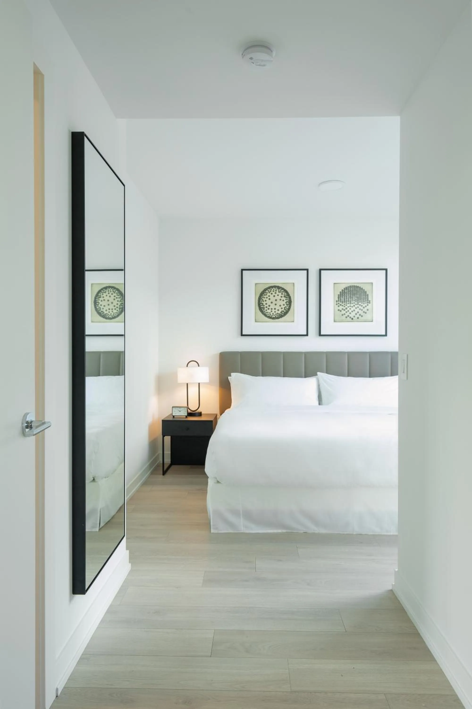 Bed in Level Long Beach - East Village