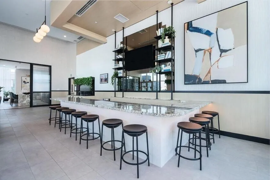 Communal lounge/ TV room in Level Long Beach - East Village