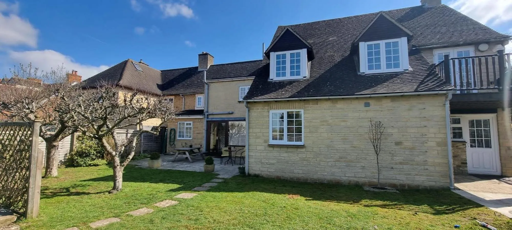 Garden view in Yew Tree House