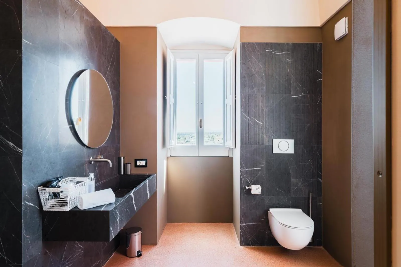 Bathroom in Imperial Paradise