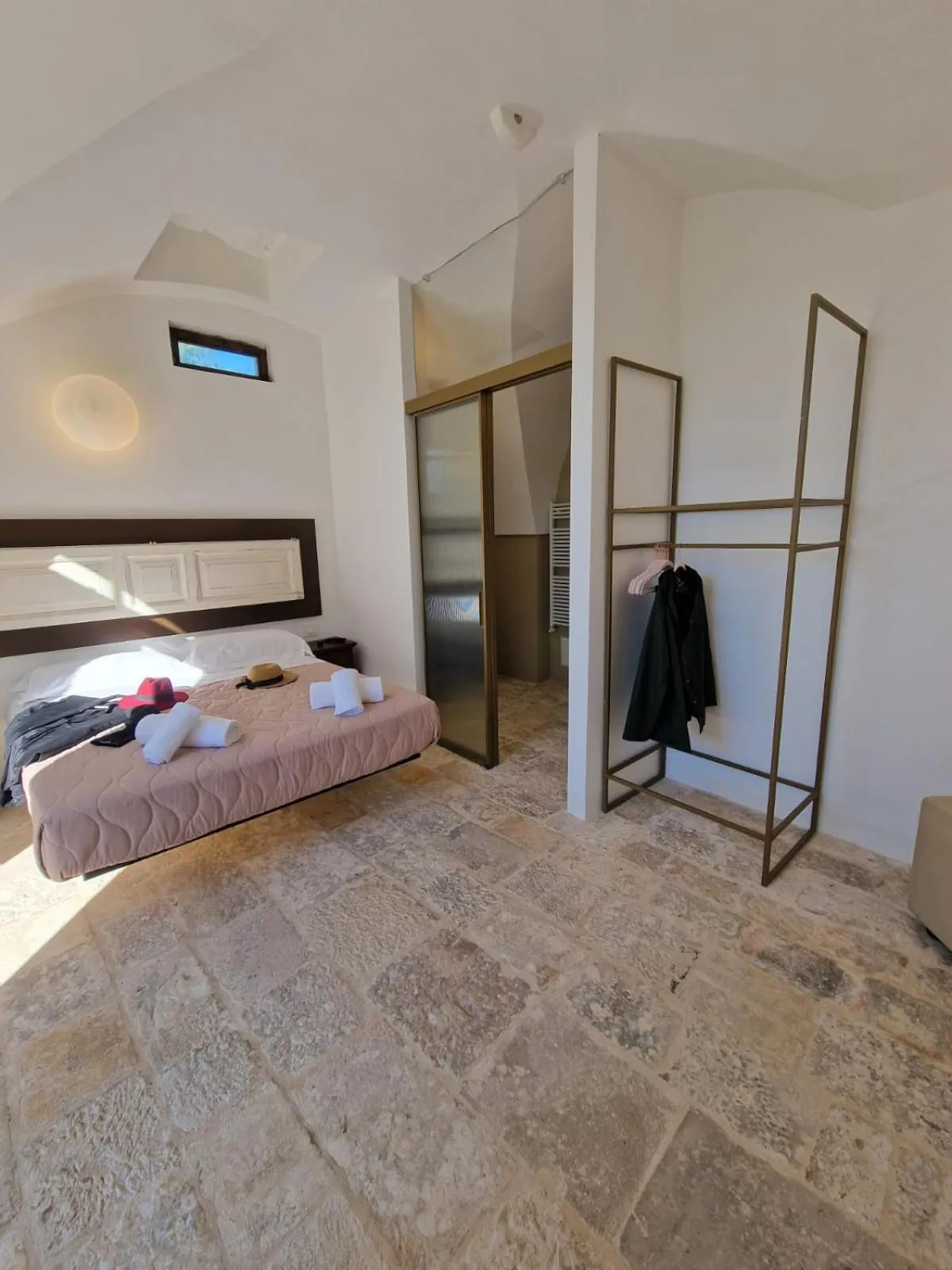 Bed in Imperial Paradise