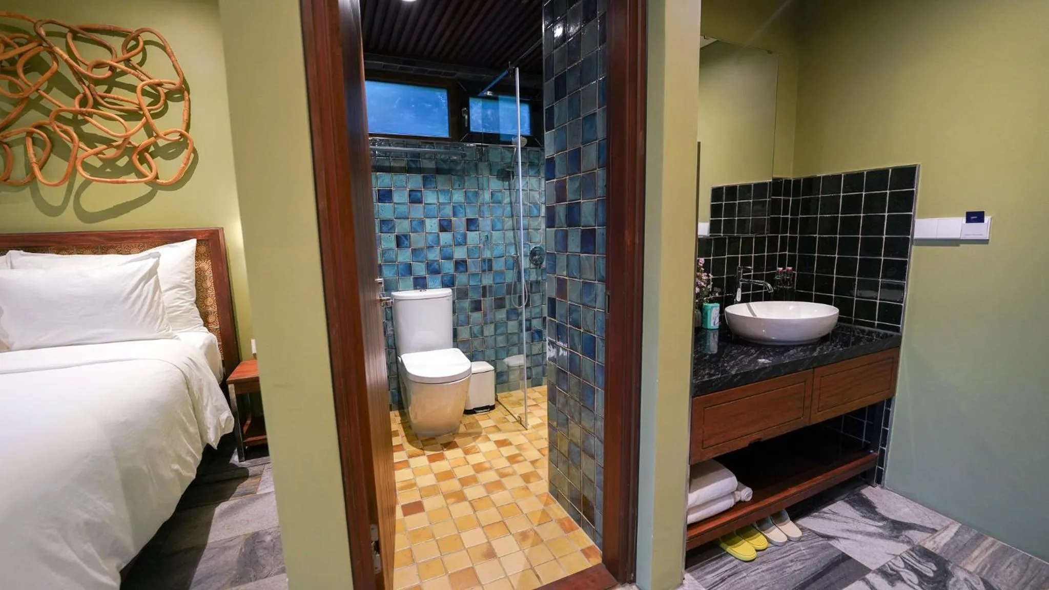 Bathroom, Bed in CHiEM HoiAn - The Beachside Boutique Hotel & Villa