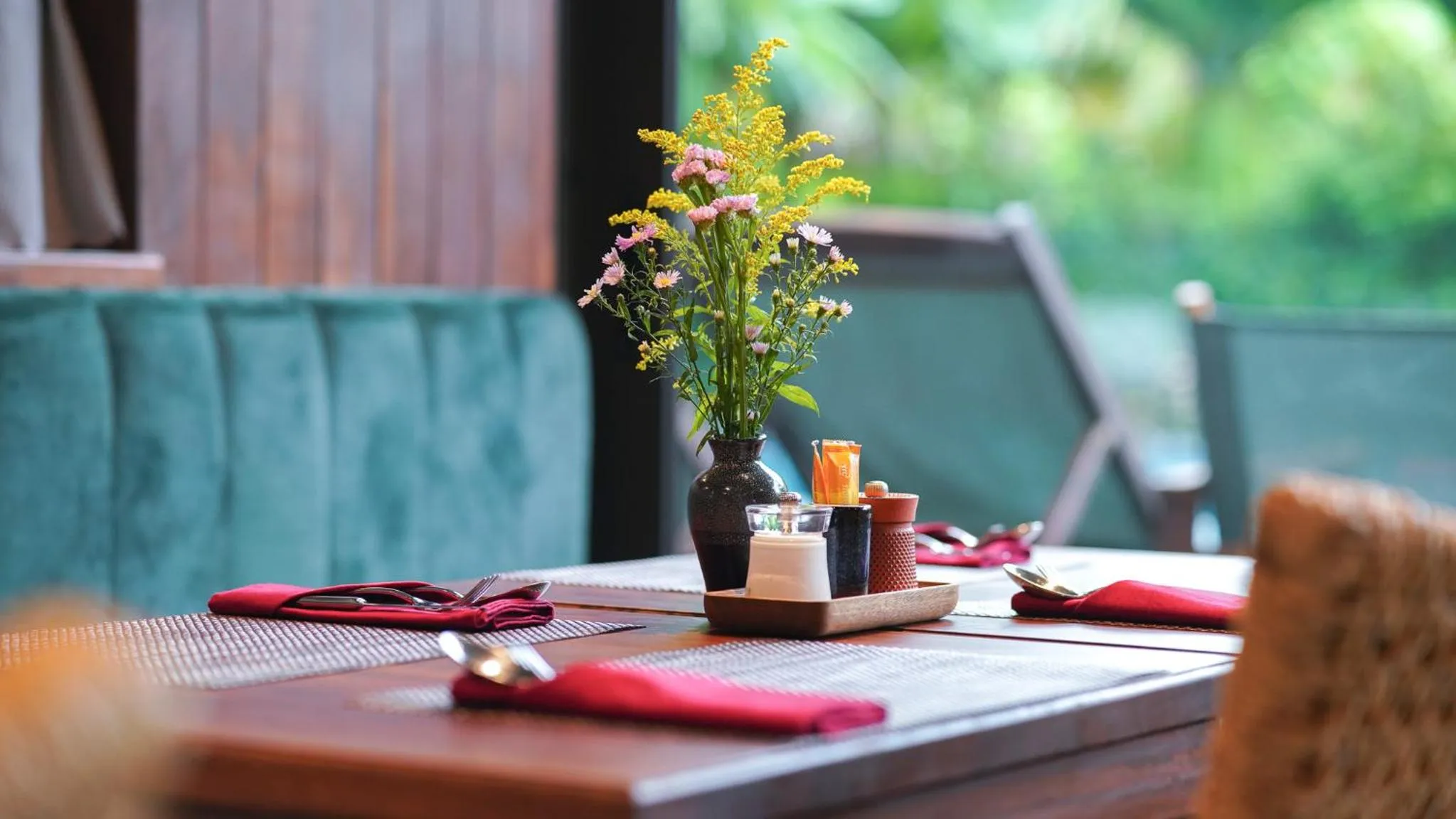 Food and drinks in CHiEM HoiAn - The Beachside Boutique Hotel & Villa