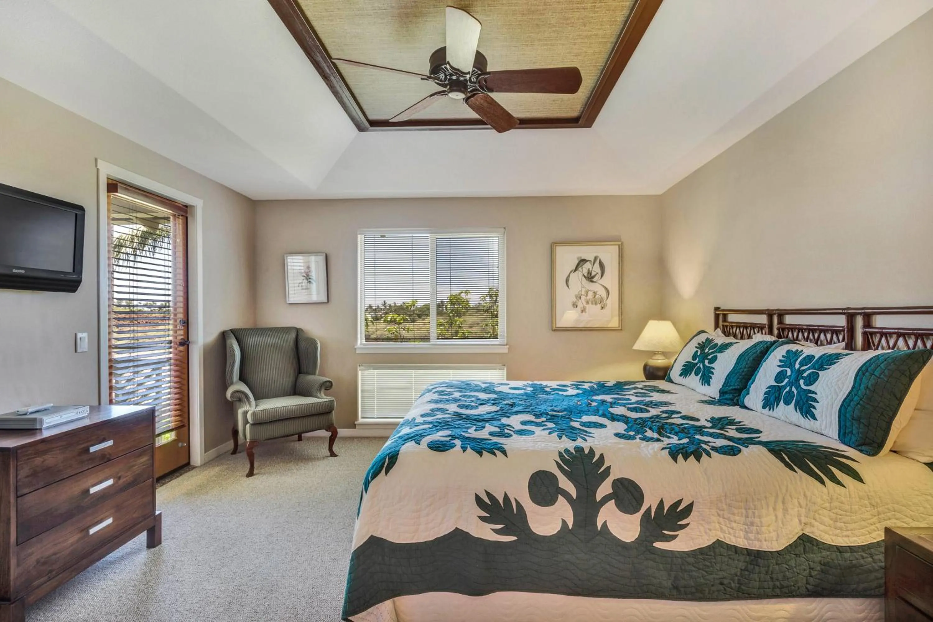 Bed in Palm Villas 2 Bed/2 Bath Loft #F22