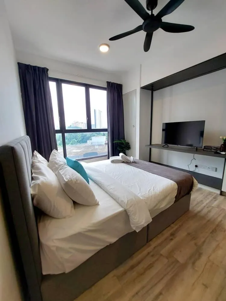 Bed in Millerz Square by MyKey