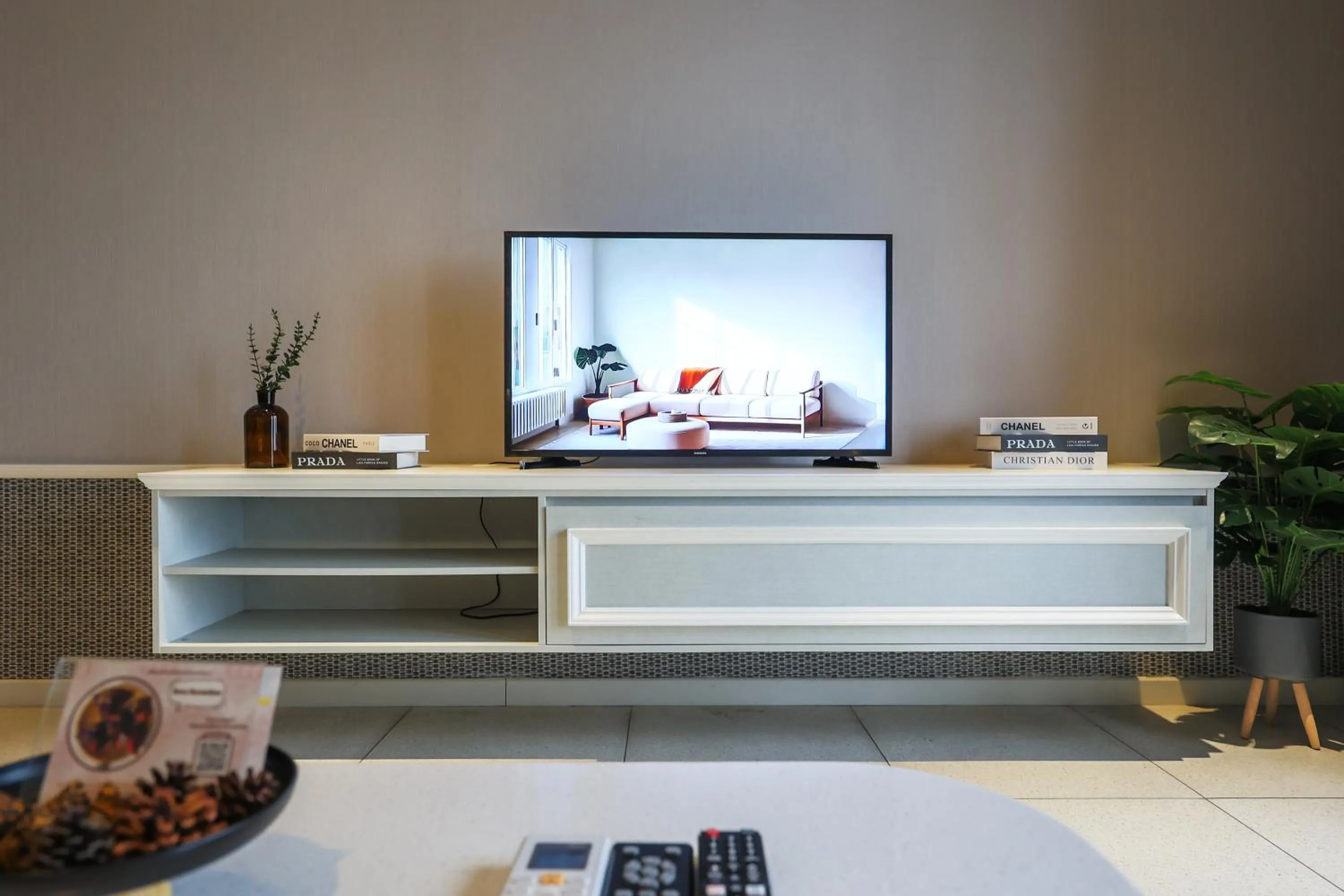 Millerz Square by MyKey