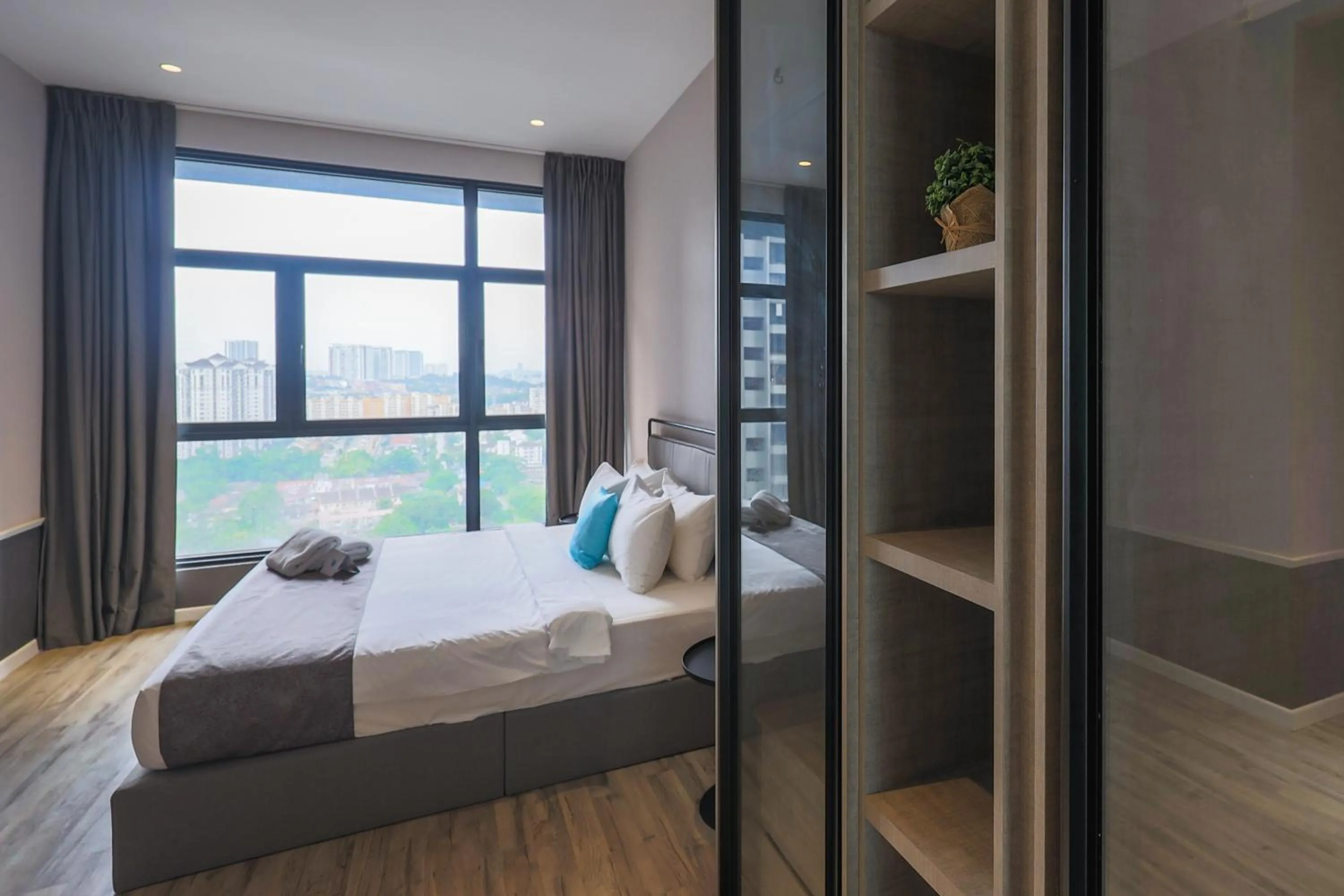 Bed in Millerz Square by MyKey