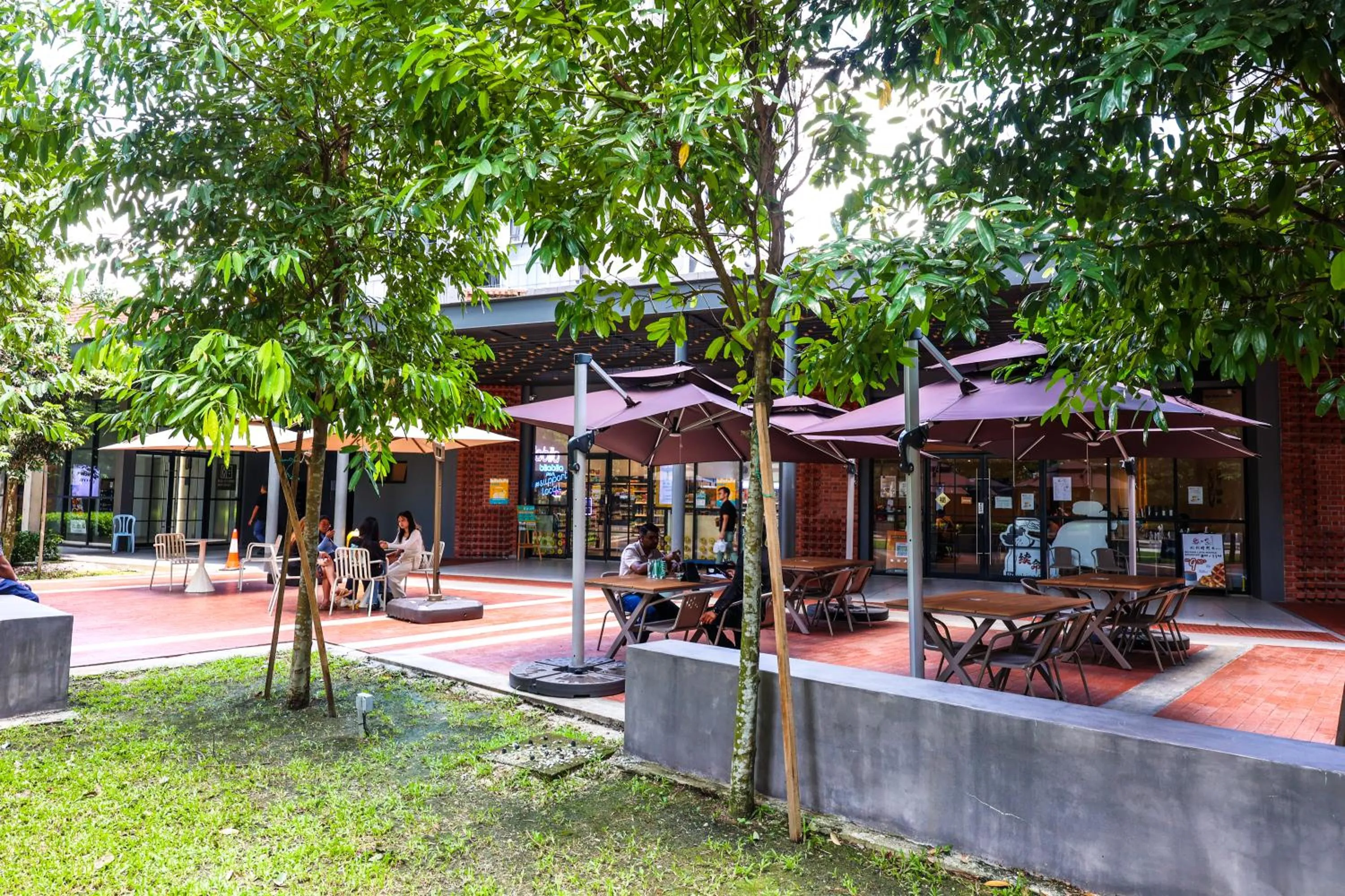 Garden in Millerz Square by MyKey