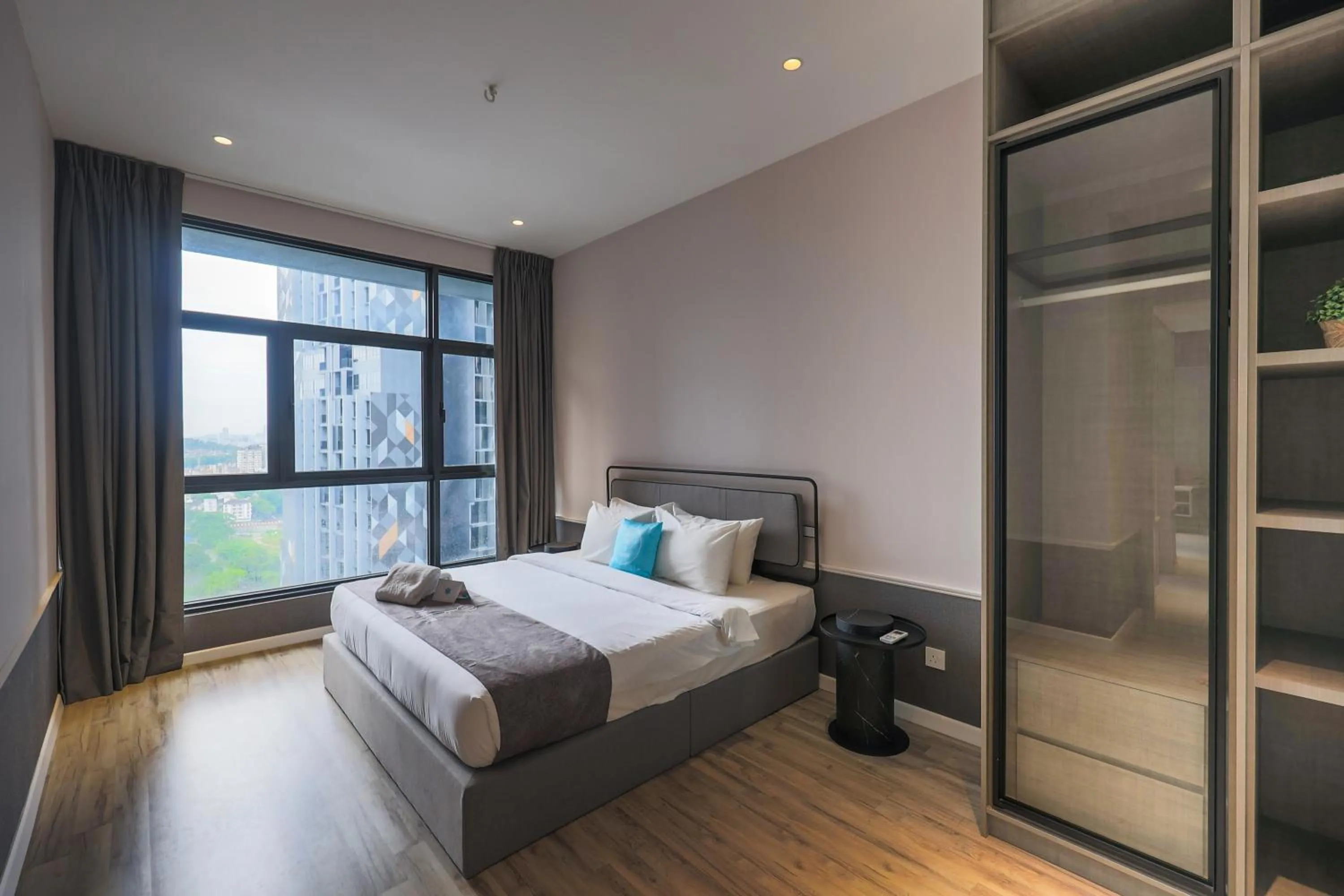 Bed in Millerz Square by MyKey