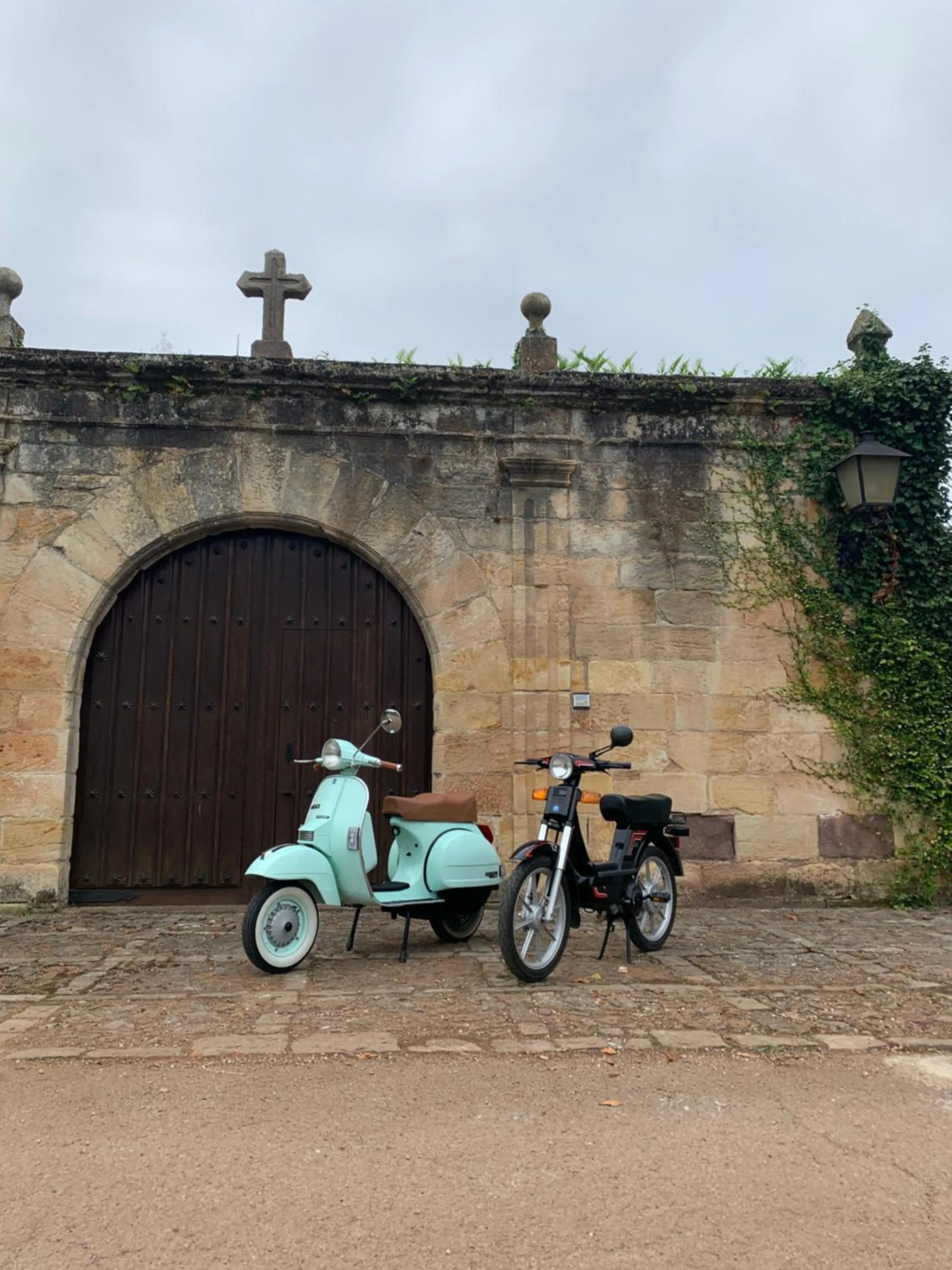 Day in Hotel Santillana